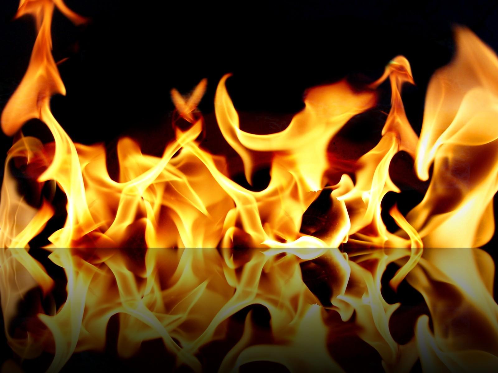 1600x1200 Fire reflection wallpaper. Fire reflection
