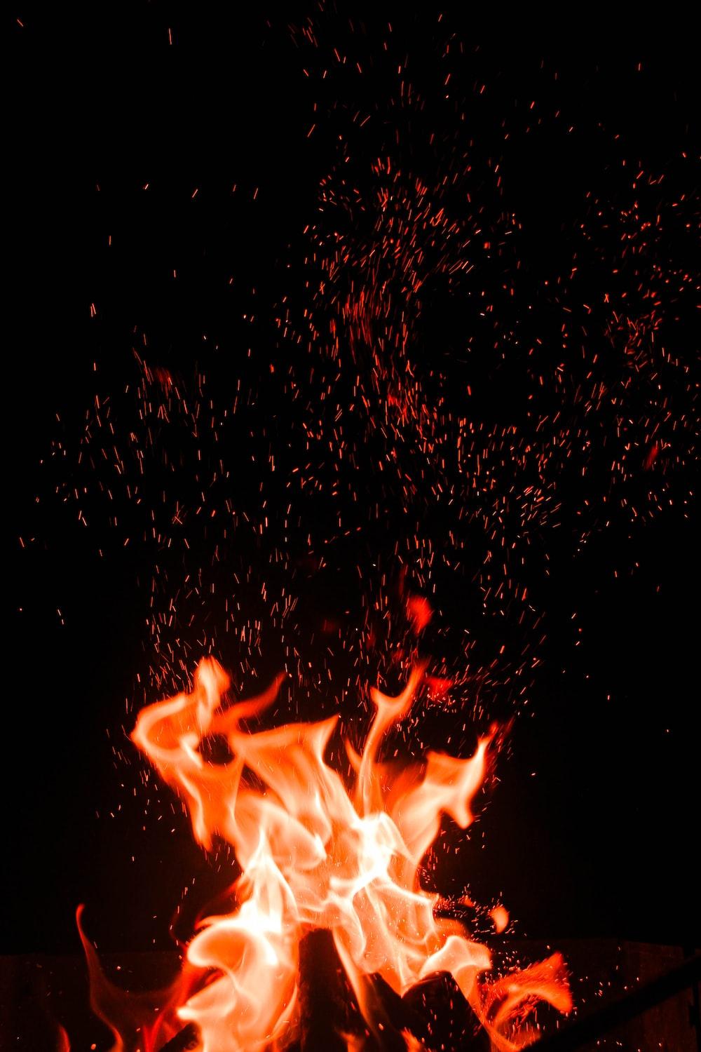 1000x1500 red and yellow fire in the sky photo