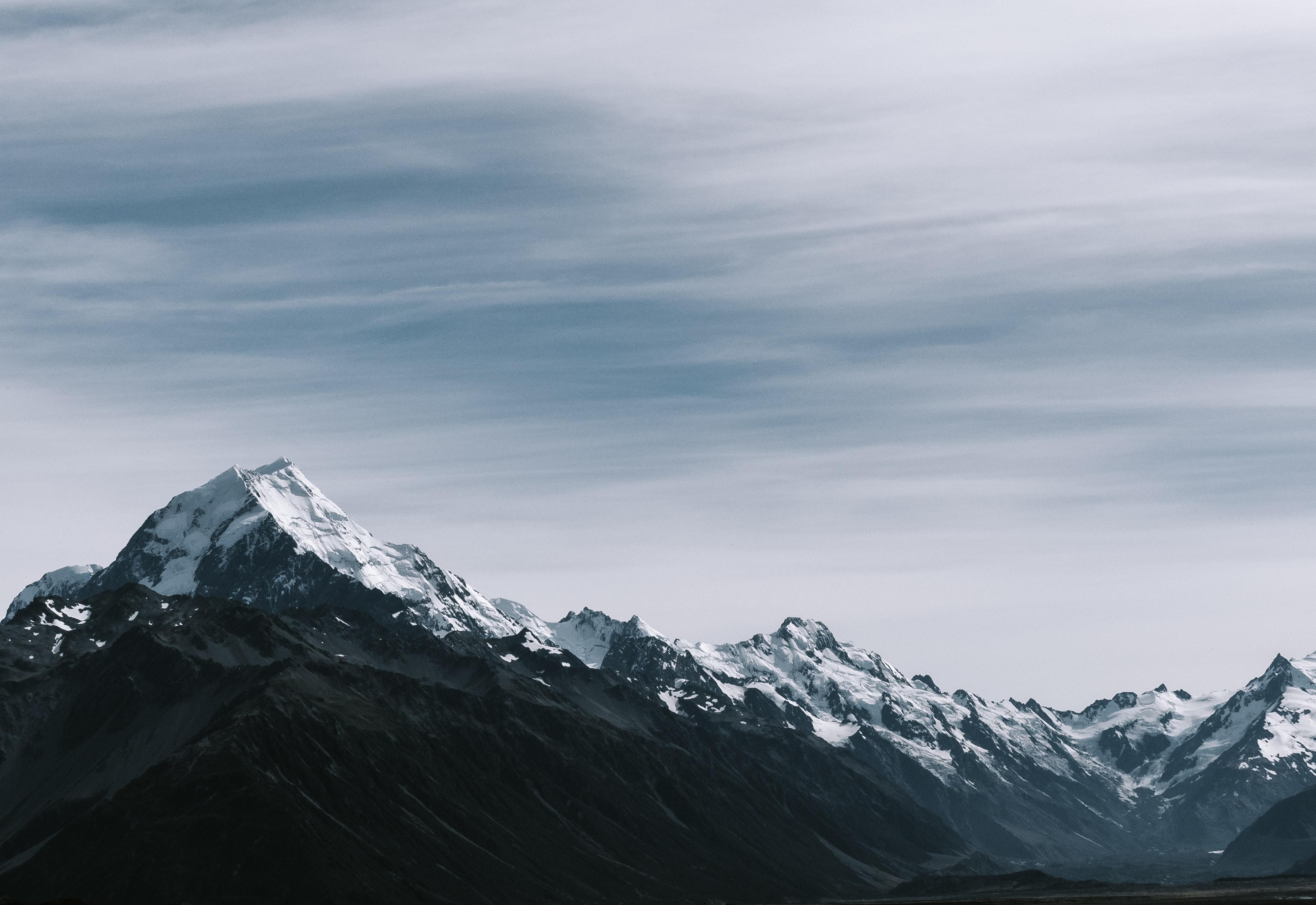 4000x2750 Snow Coated Rocky Mountains · Free