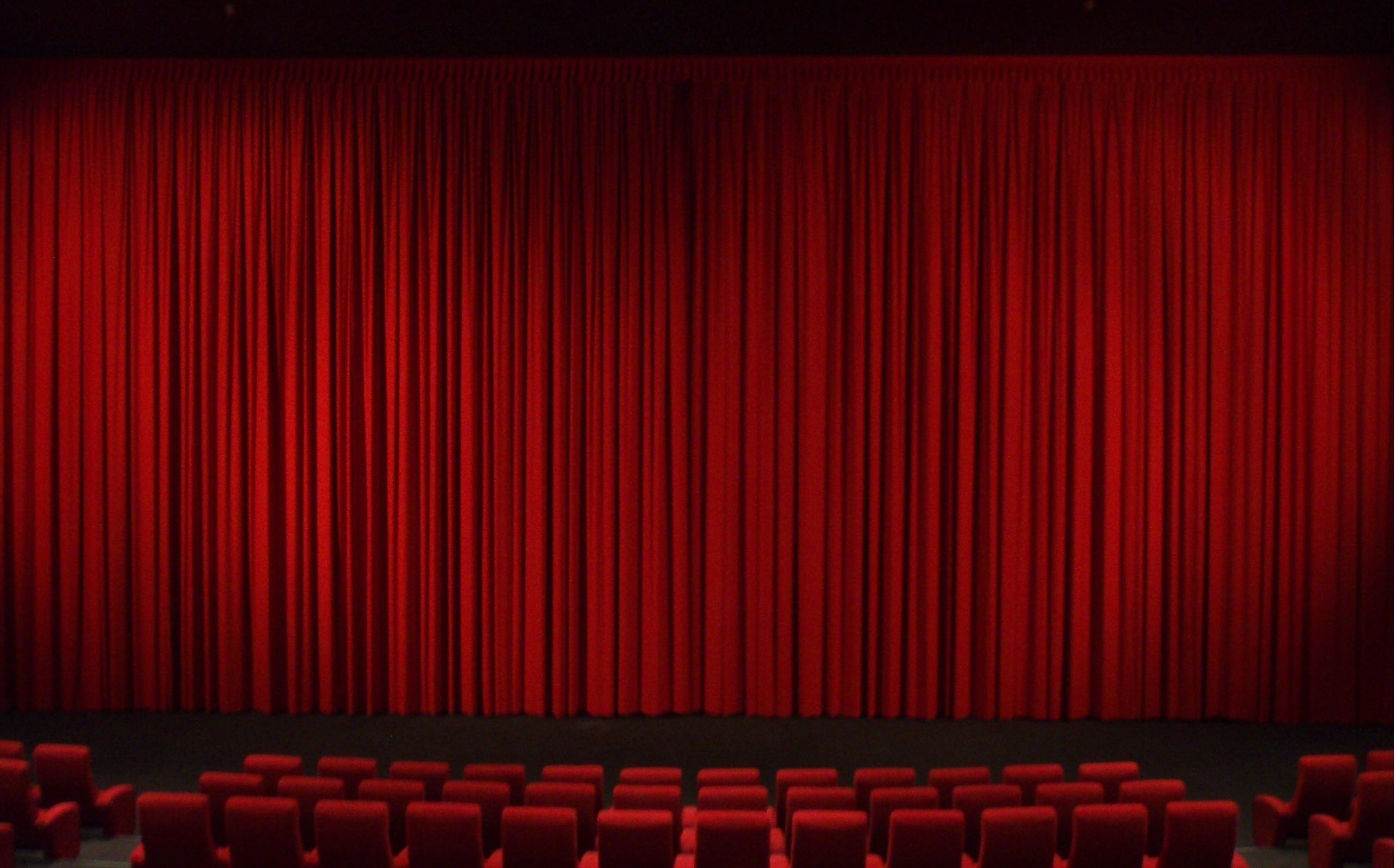 2560x1594 Cinema Wallpaper