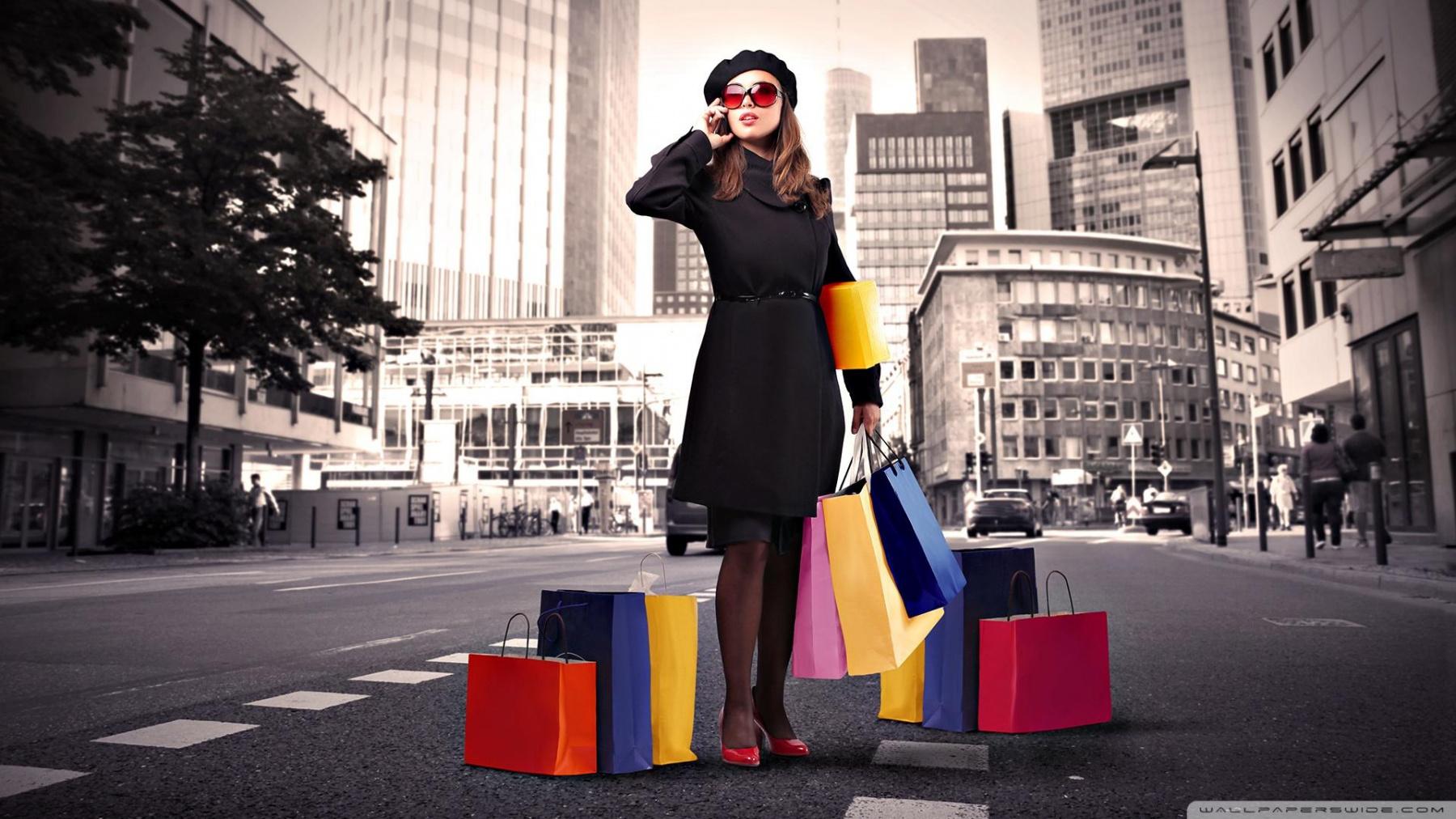 1800x1012 Shopping Malls Open On Holy Thursday 2022 In Paris And Île De France