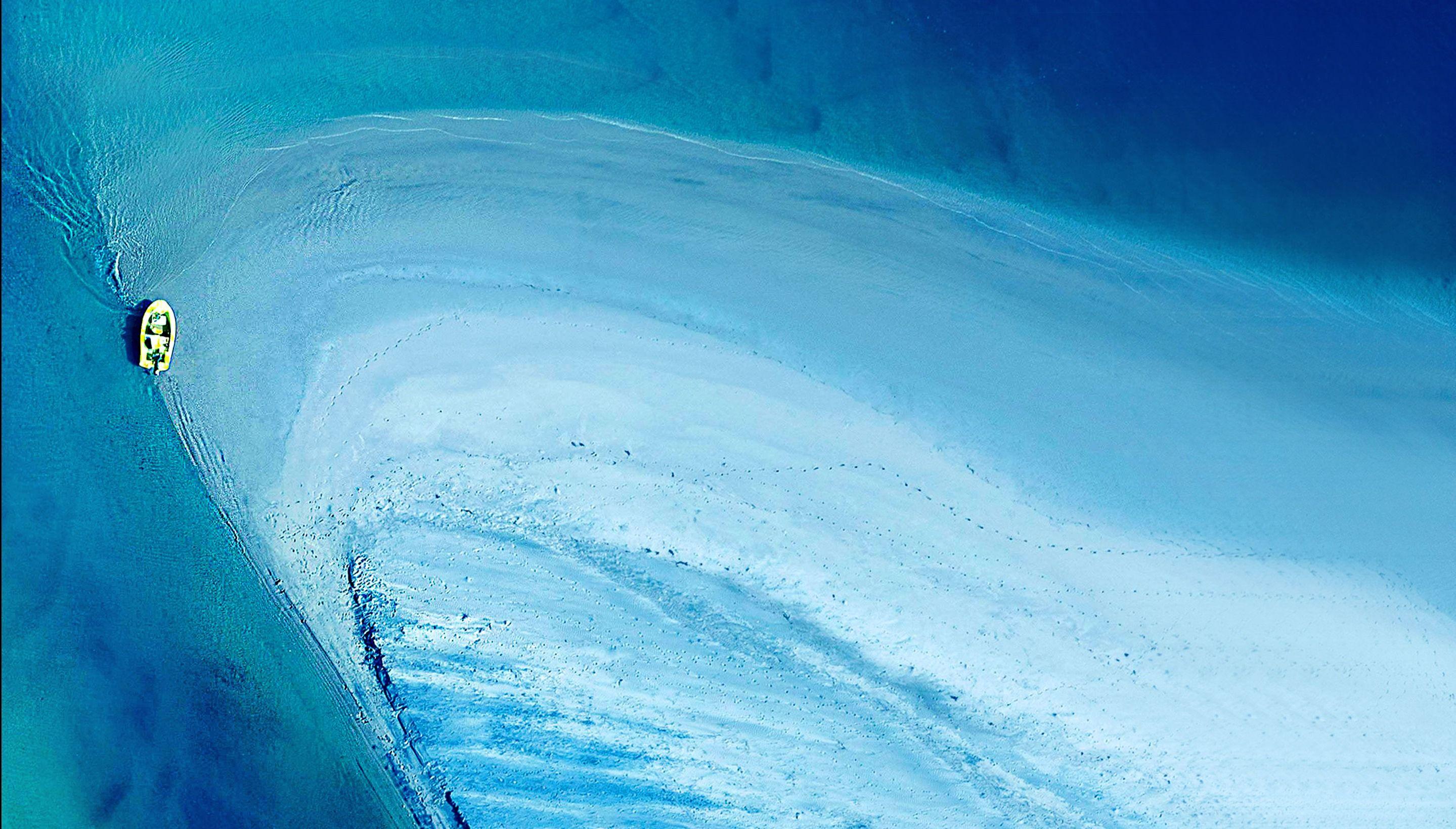 2879x1639 Download: Some of the new wallpaper from the unreleased 2016 Nexus