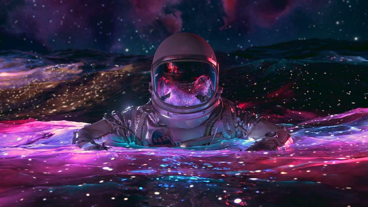 1280x720 Floating astronaut live wallpaper