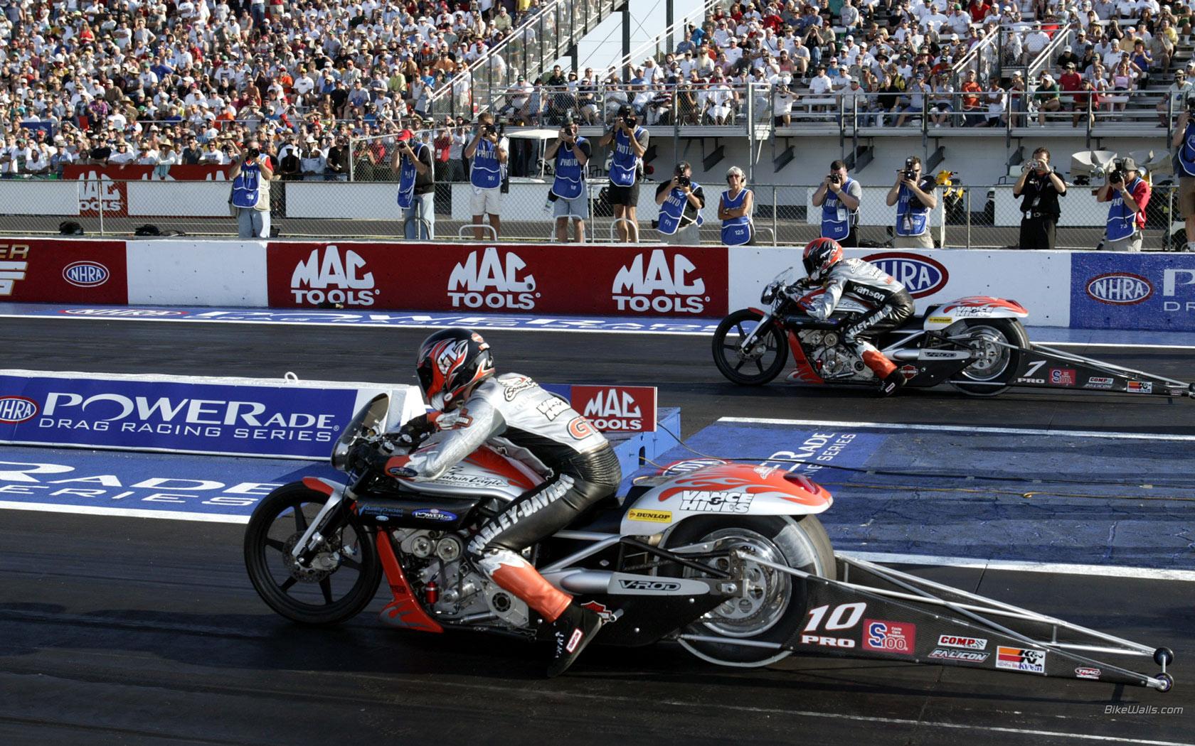 1680x1050 Drag Racing Wallpaper
