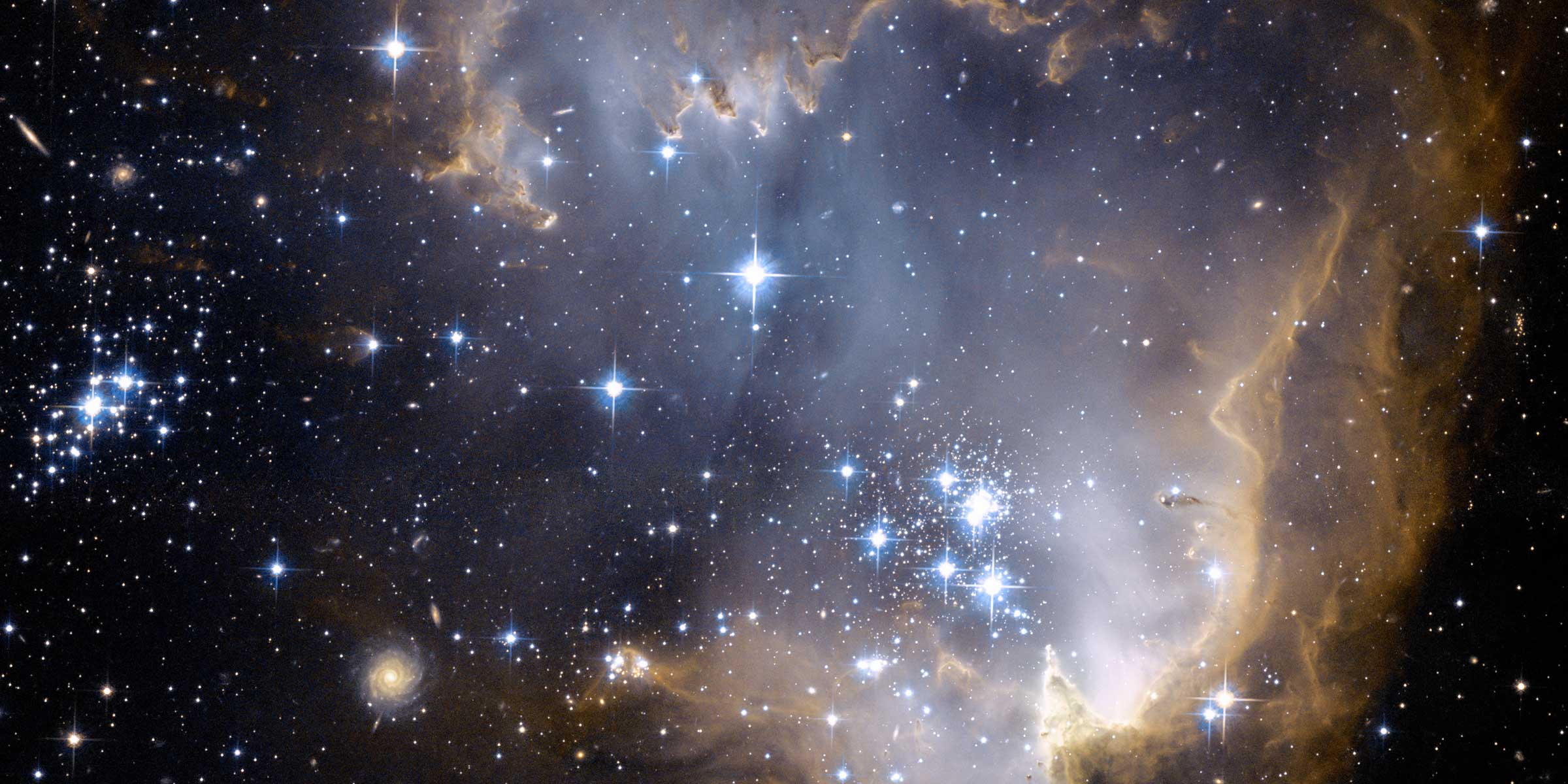 2400x1200 Hubble's 30th Anniversary Iconic Image