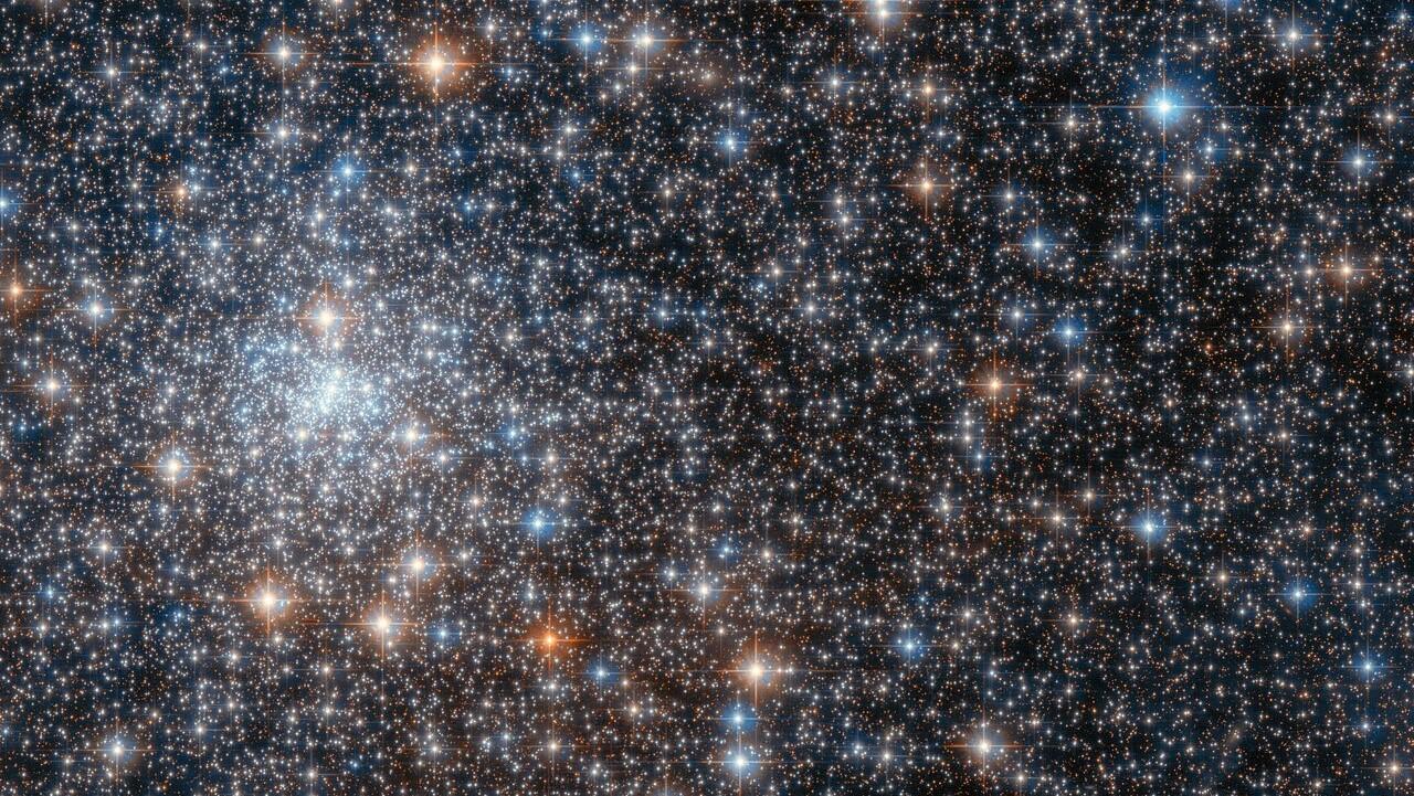 1280x721 Glimmering Hubble Space Telescope photo shows stunning starburst effect