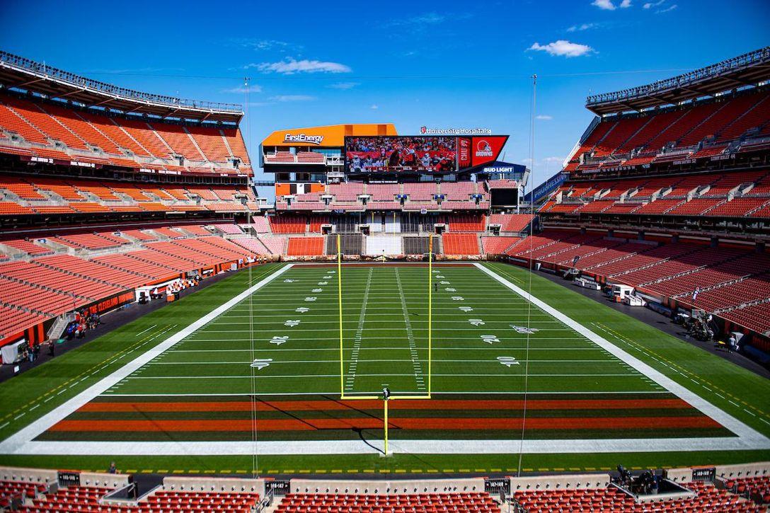 Disgruntled Browns fan does donuts, vandalizes FirstEnergy Stadium