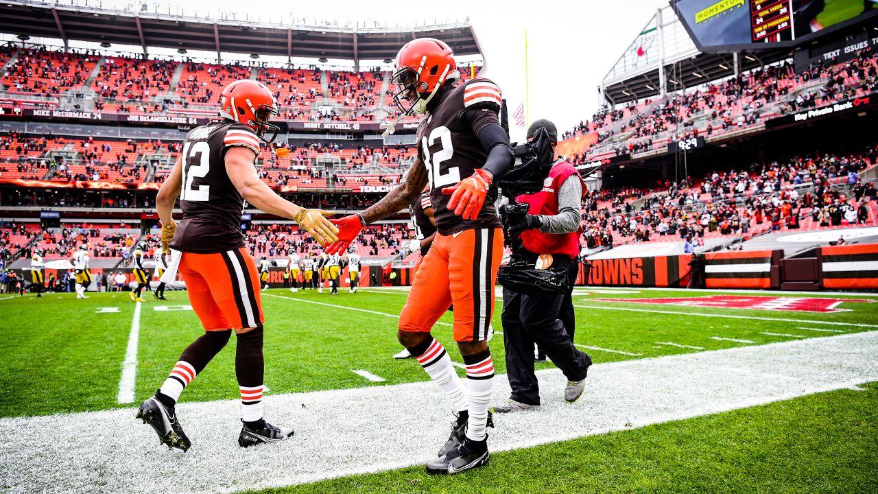 1280x720 Photos: Week 17 at Browns Game Action