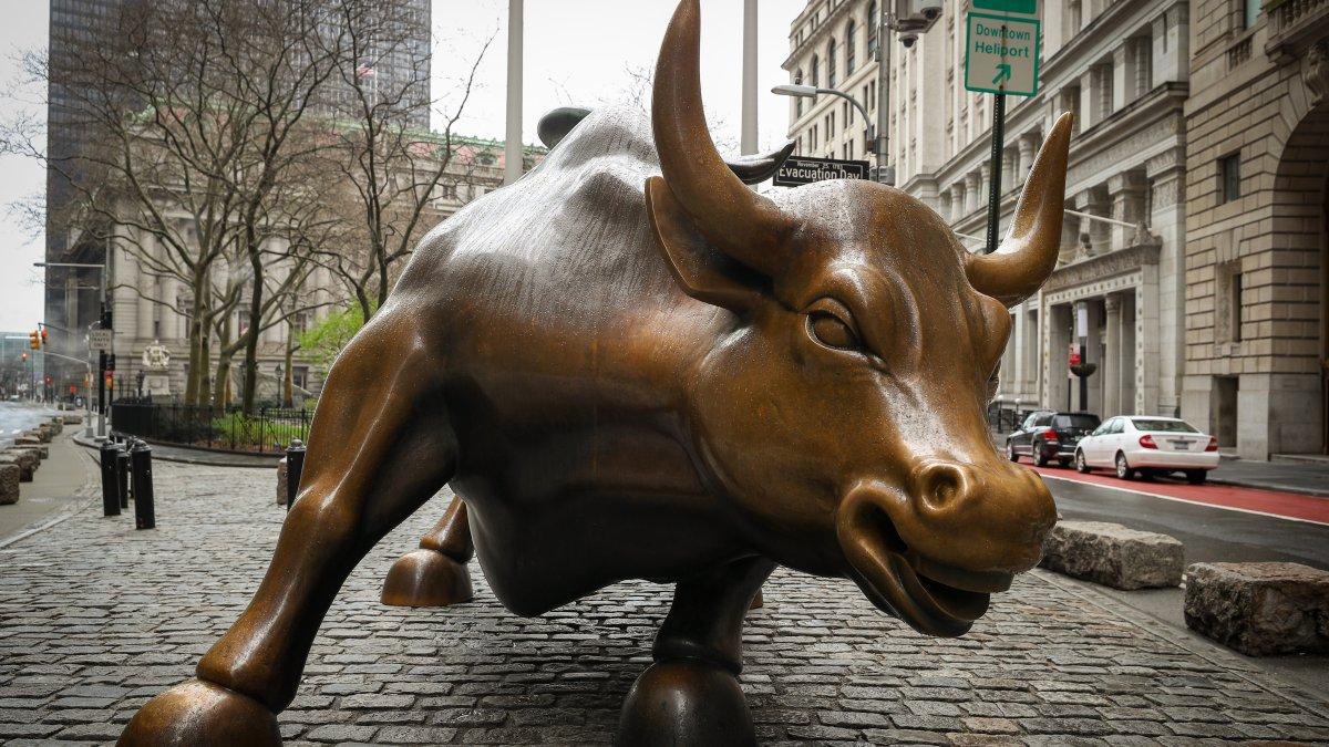 1200x675 Arturo Di Modica, Sculptor of Wall Street Bull, Dies at 80