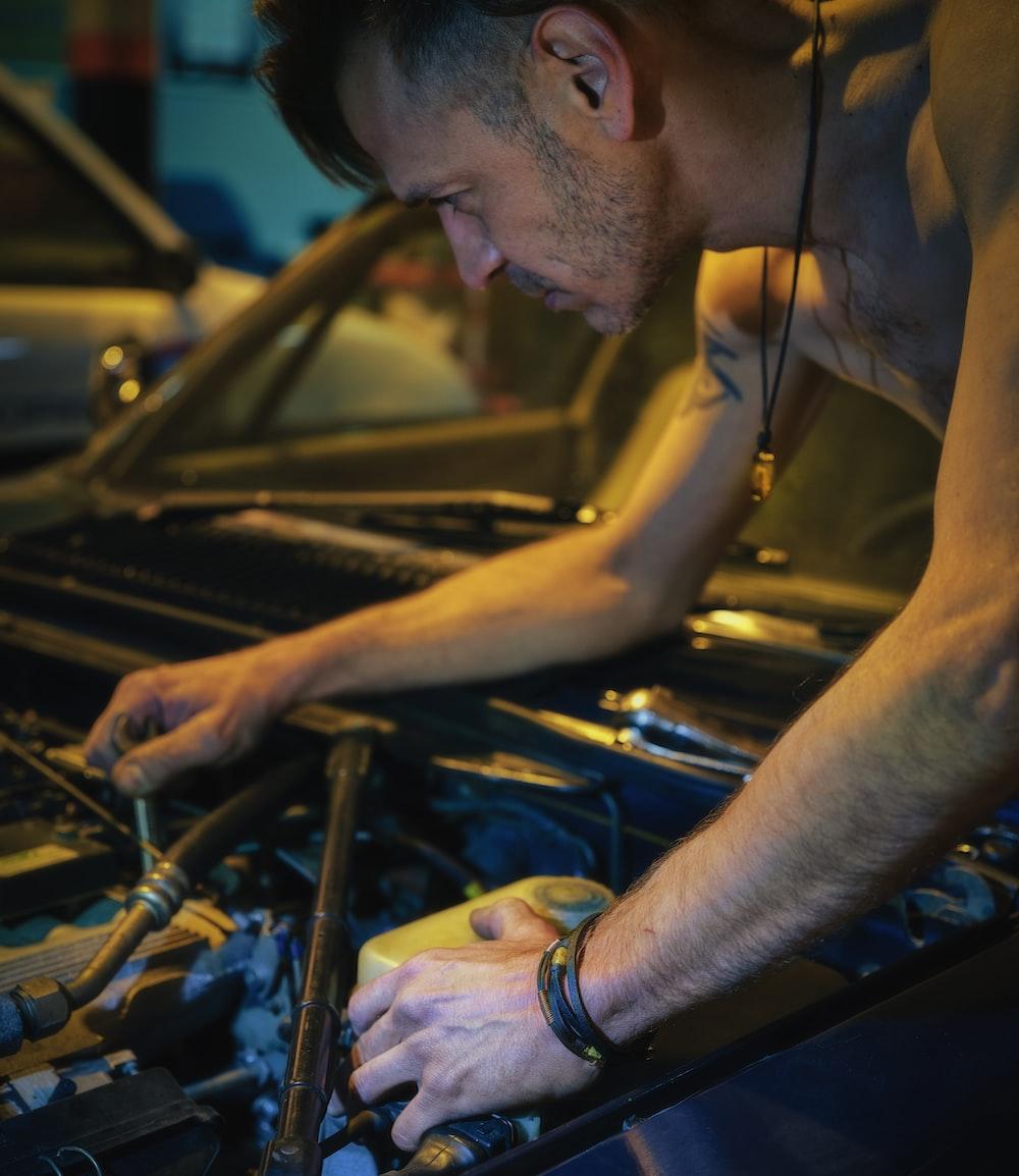 1000x1154 Car Repair Shop Picture. Download Free Image