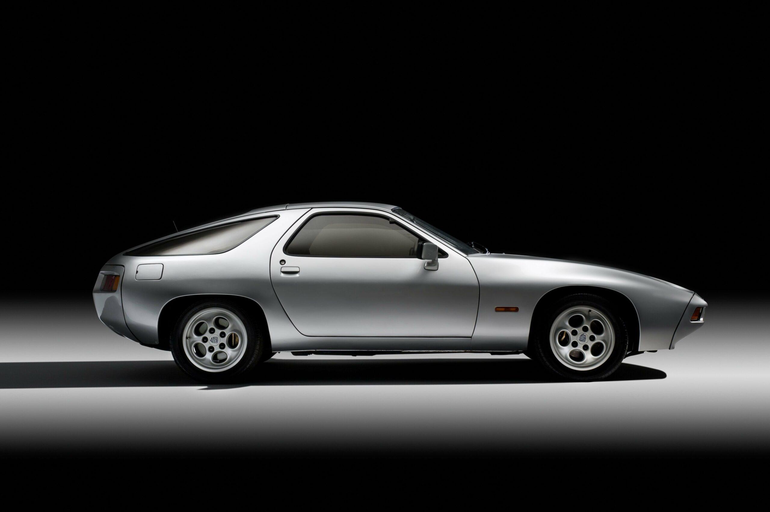 2560x1703 Porsche 928 (1978)