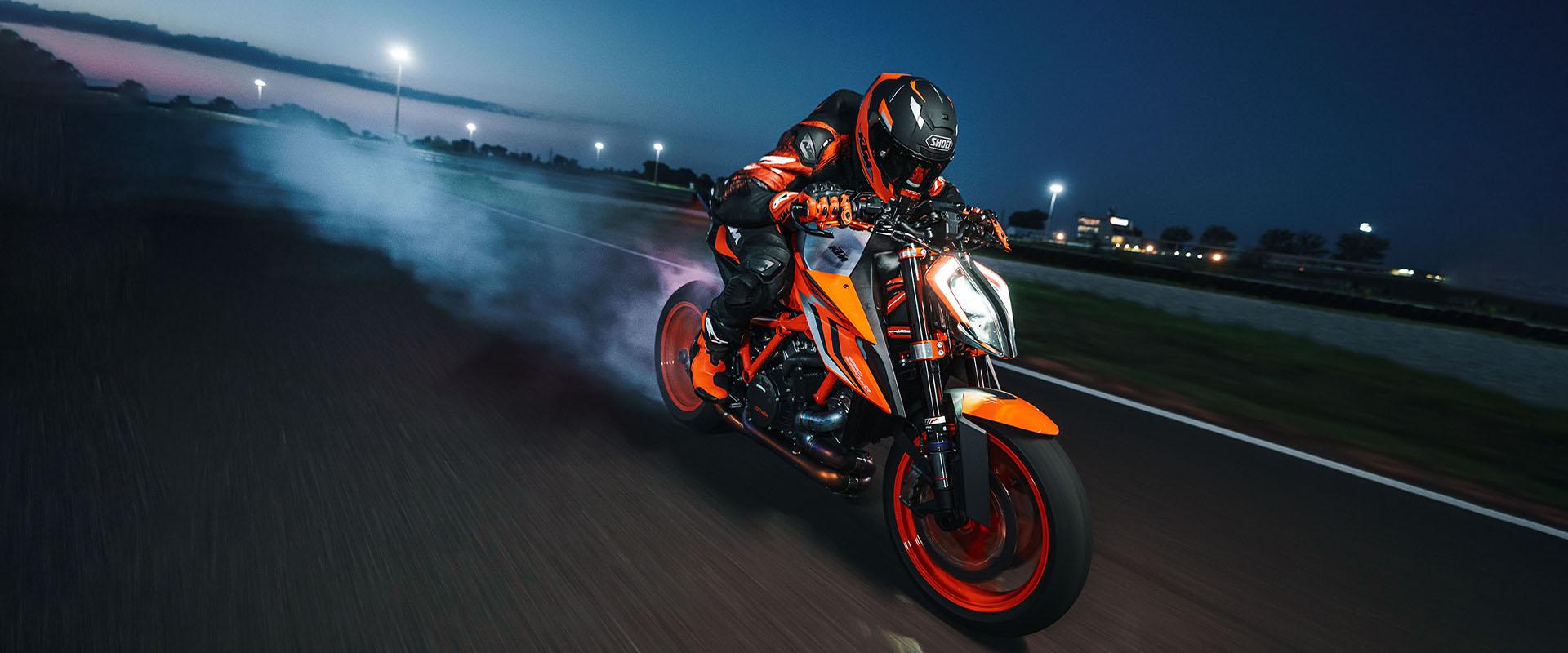 1920x800 KTM 1290 Super Duke R Evo 2022 at Virginia KTM in Virginia, QLD. Specifications and Review Information