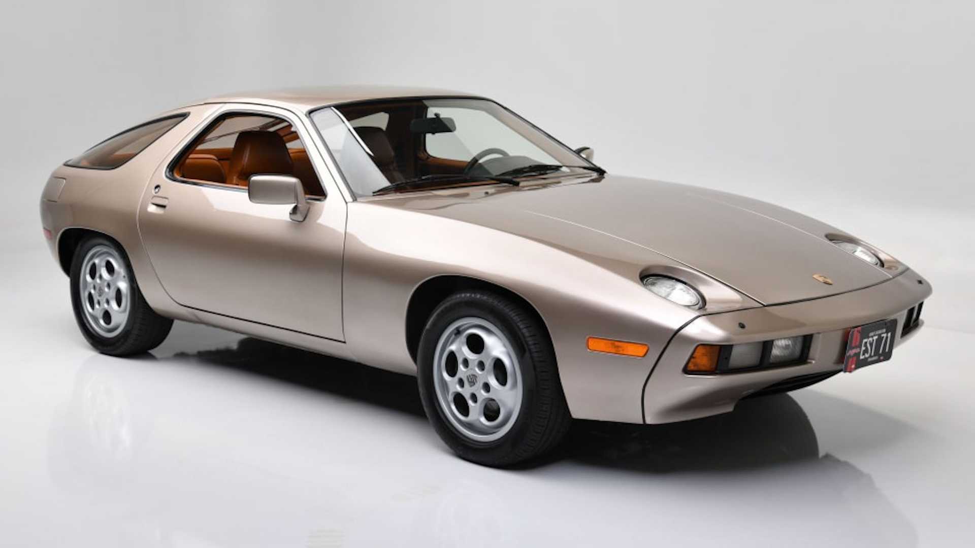 1920x1080 Porsche 928 from 'Risky Business' heads to auction