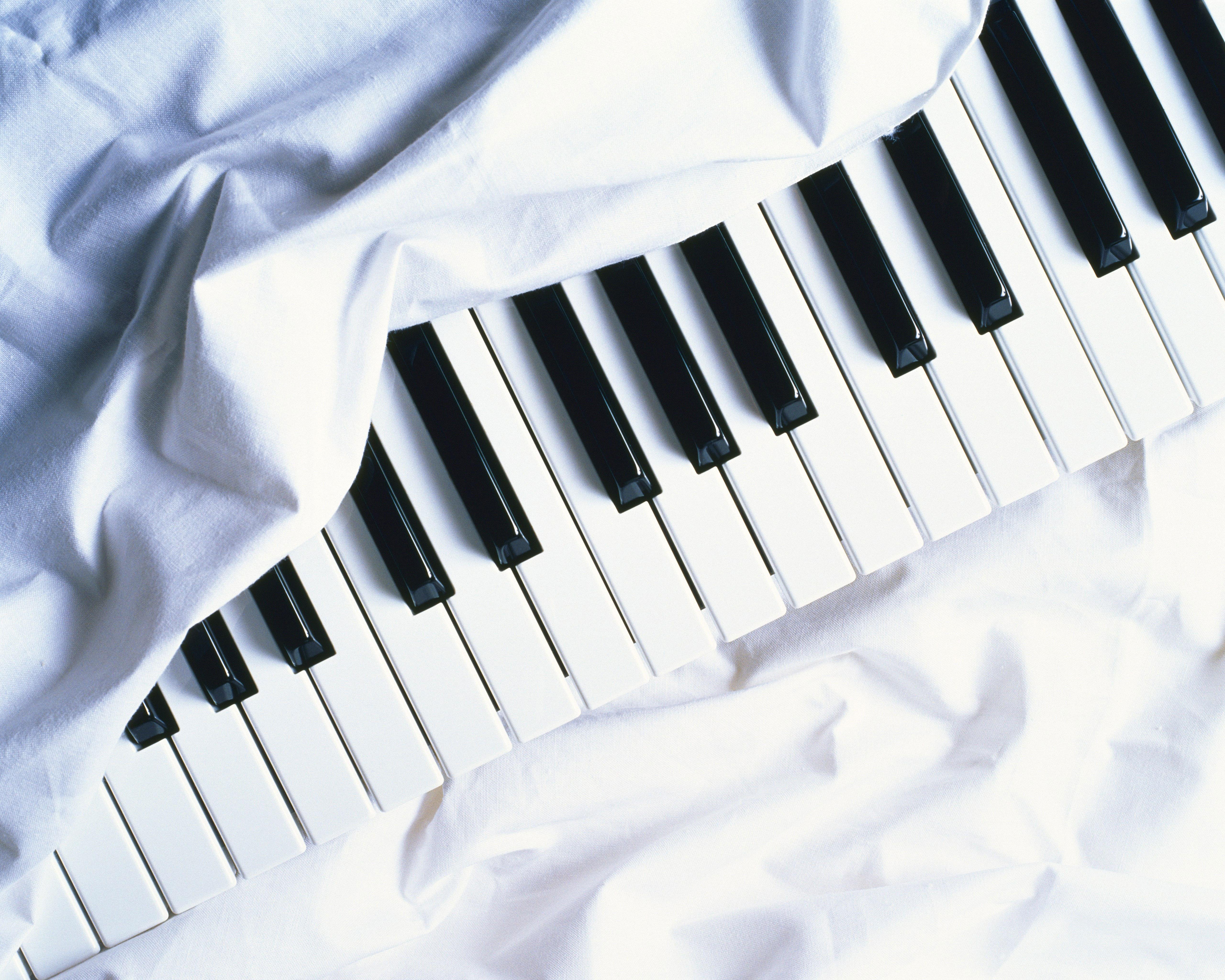 5120x4096 4K Piano Wallpaper and Background Image