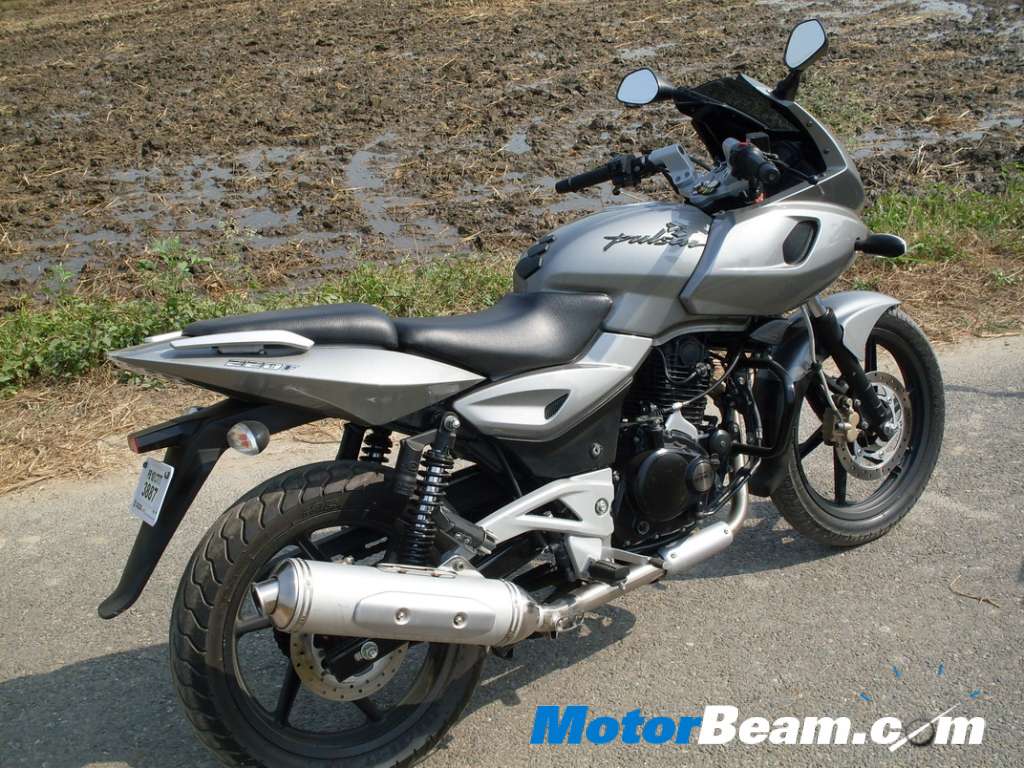 1024x768 Navjot Talks About His Pulsar 220F