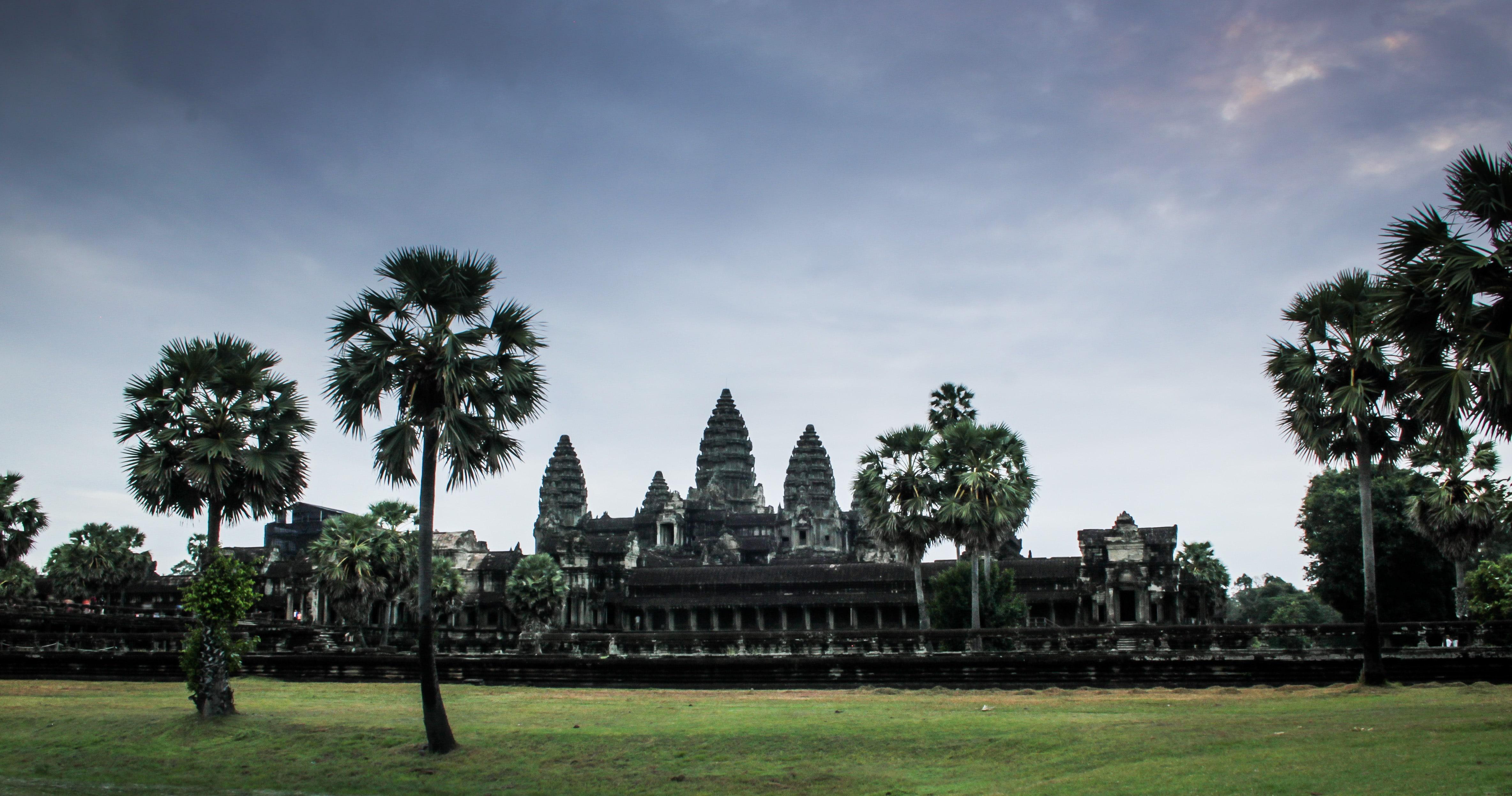 4736x2494 Amazing Photo From Angkor Wat in Cambodia