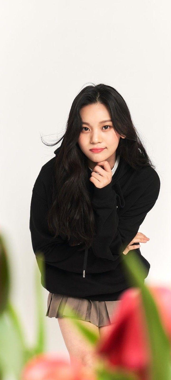 720x1600 VIVIZ Umji Lockscreen