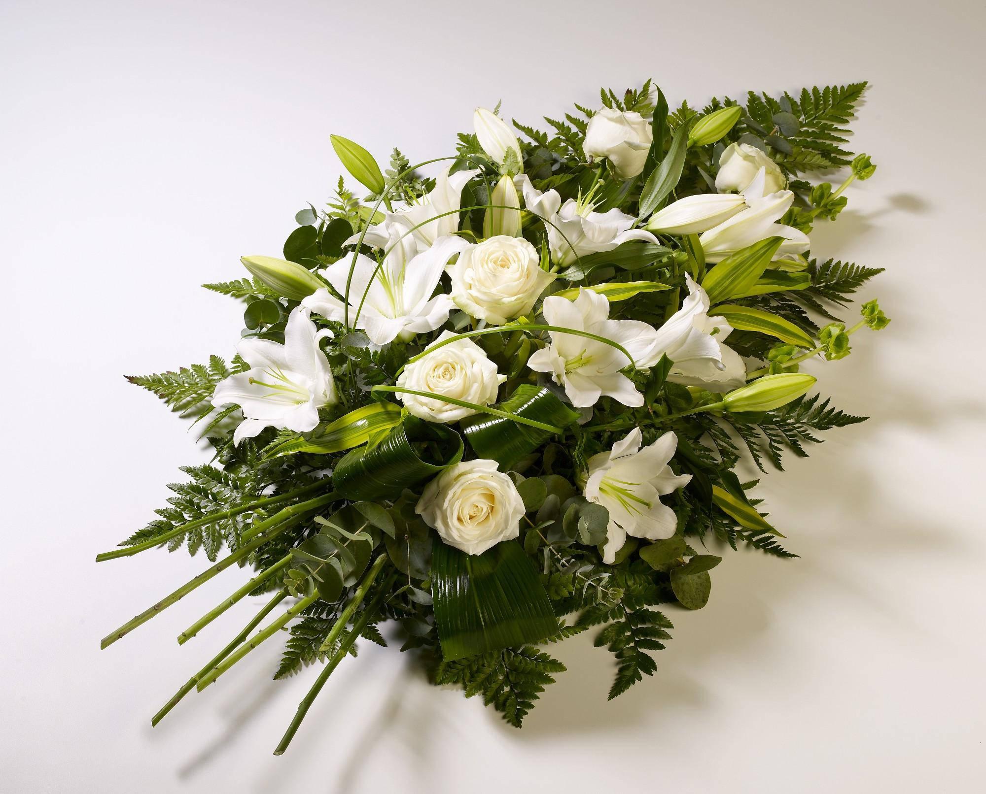 2000x1612 Download Funeral Flower Arrangement Wallpaper