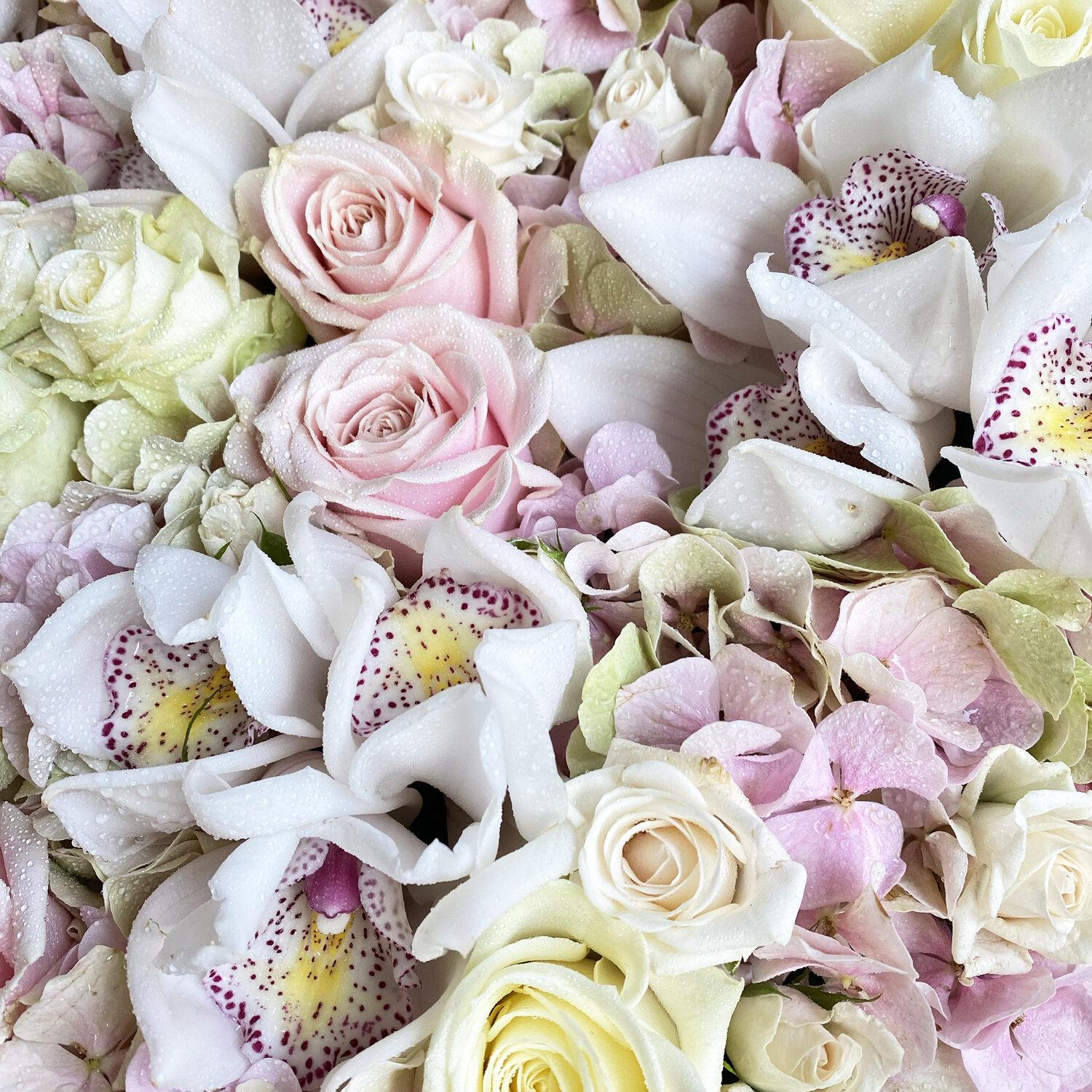 1500x1500 Funeral Flowers