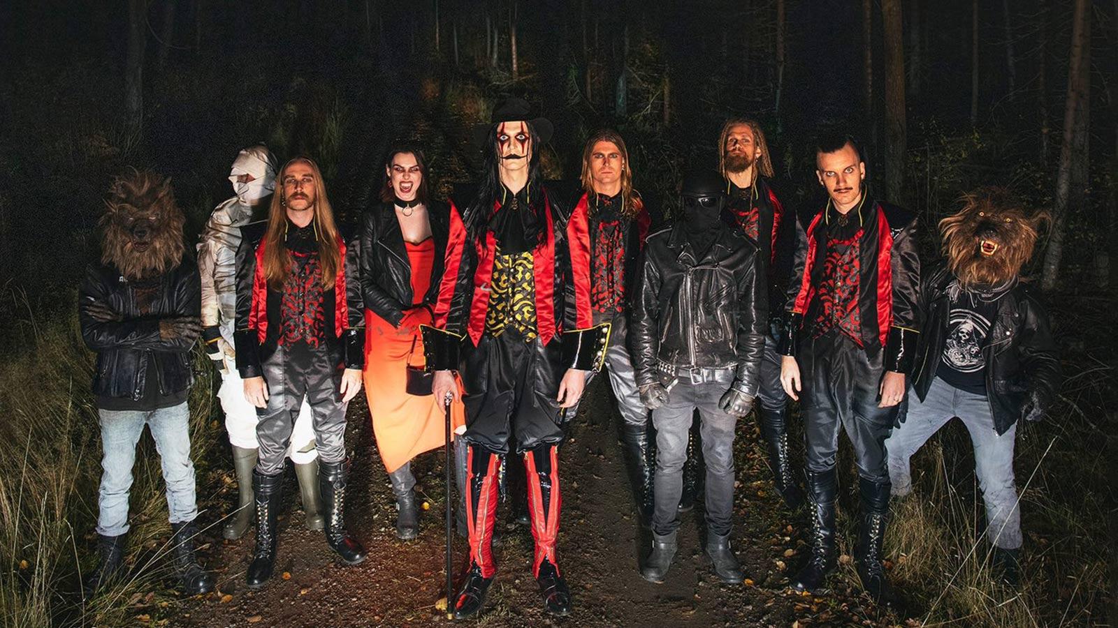 1600x900 See Avatar Face Heavy Metal Wolfmen In New Video The Dirt I'm Buried In