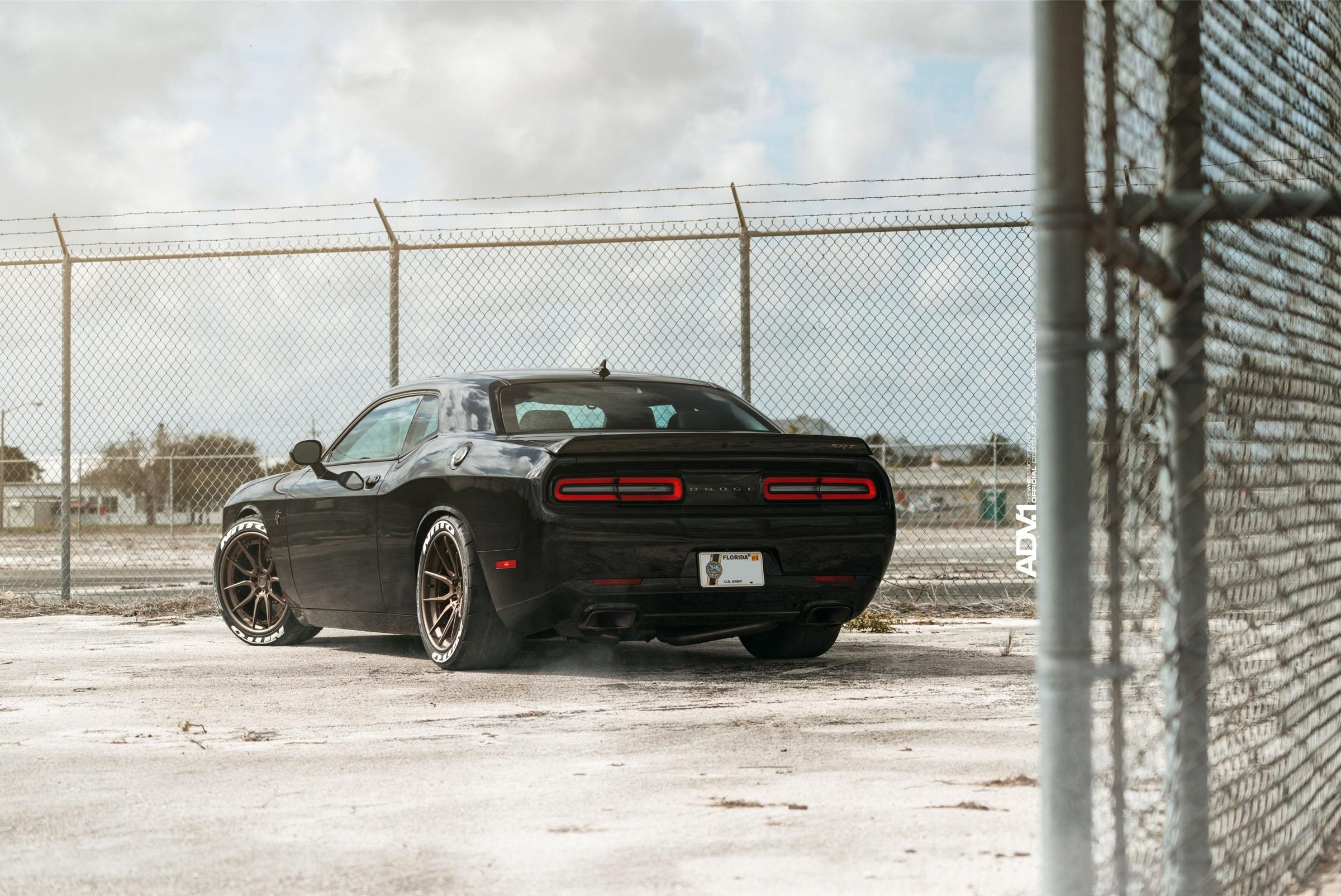 2400x1604 Dodge Challenger Black Hellcat