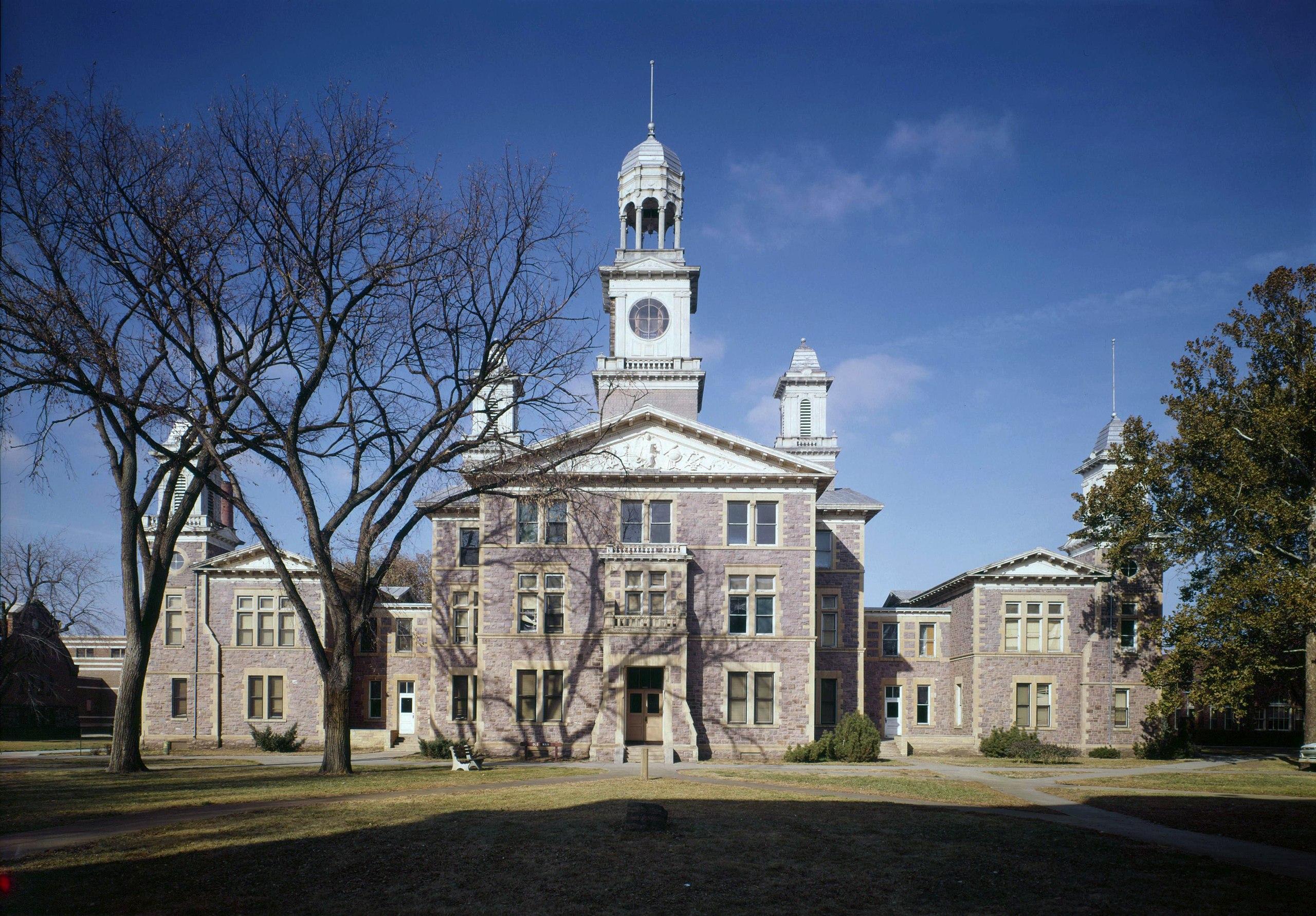 2560x1782 Old Main, University of South