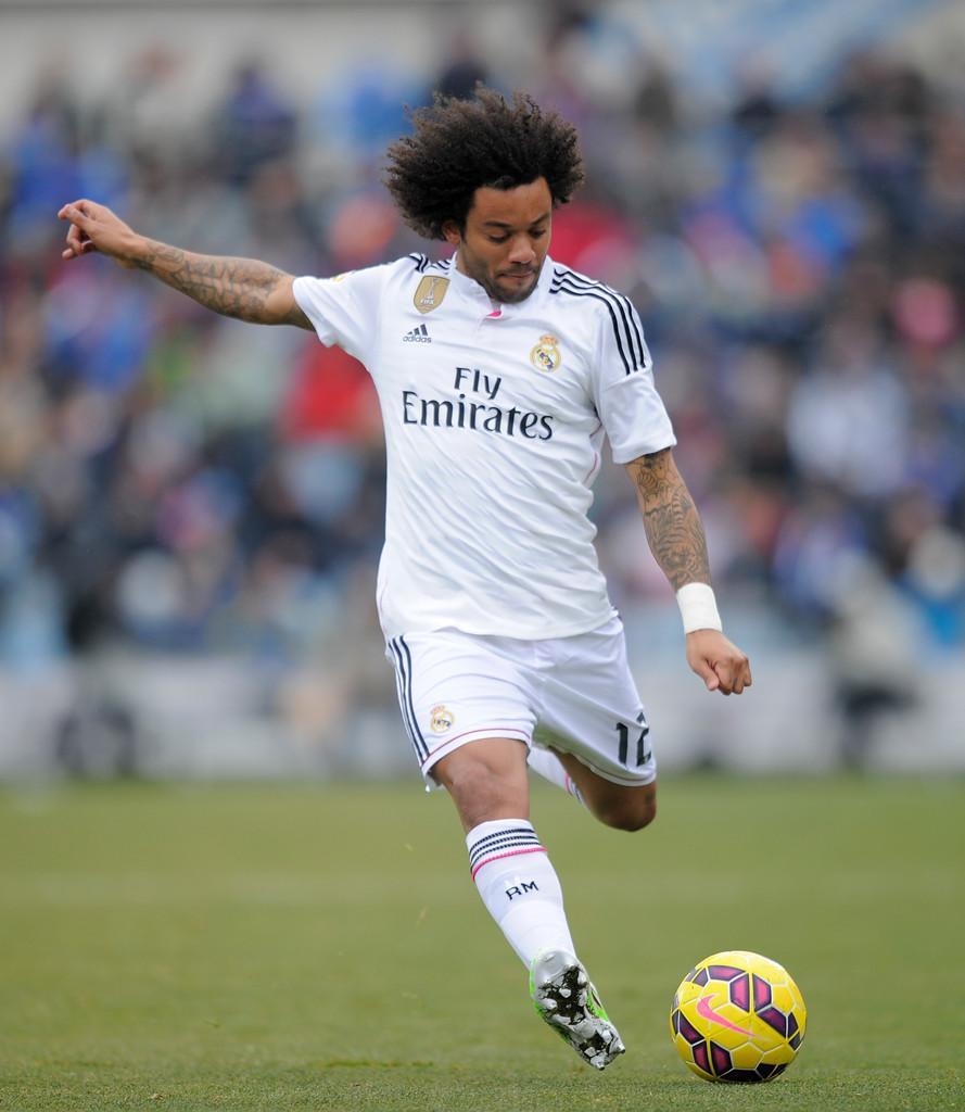 889x1024 Marcelo UHD Wallpaper