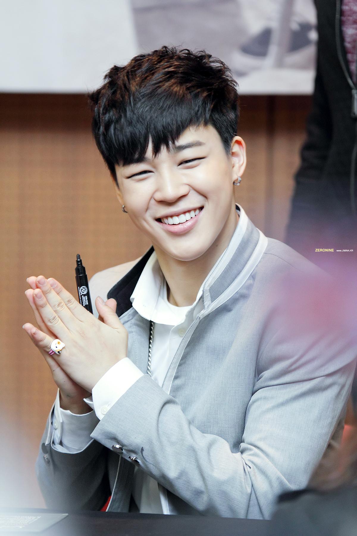 1200x1800 Smiling Jimin (BTS) 照片 - 潮流粉丝俱乐部