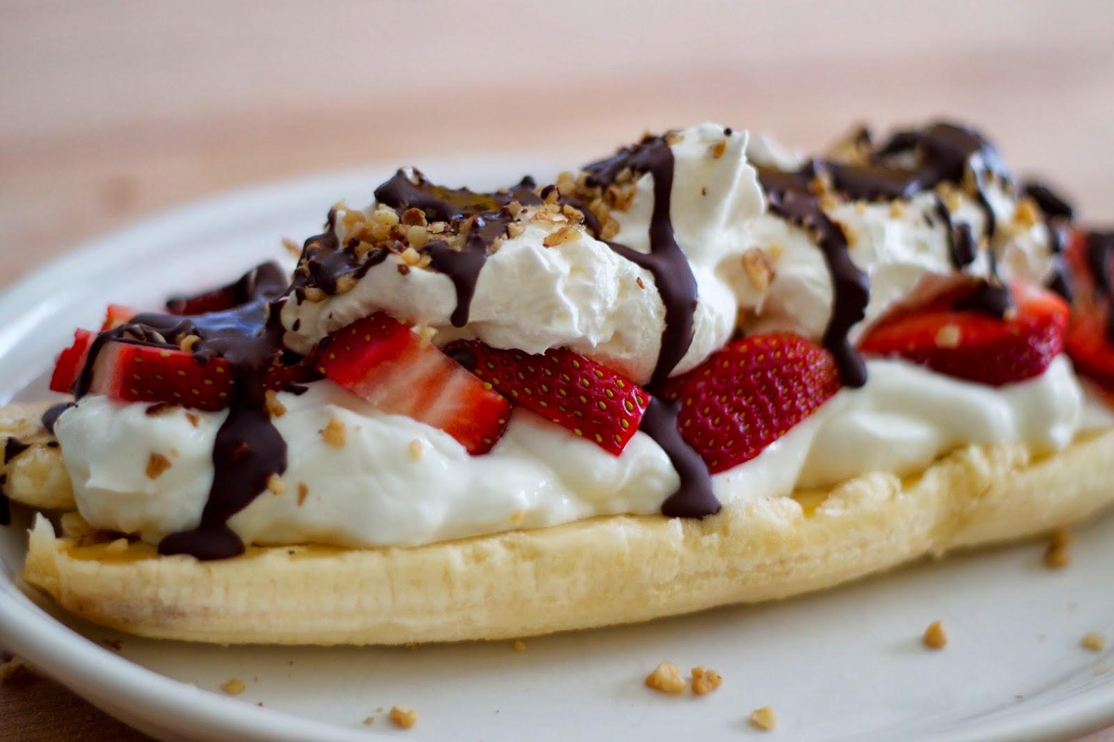1600x1066 banana split HD wallpaper, background