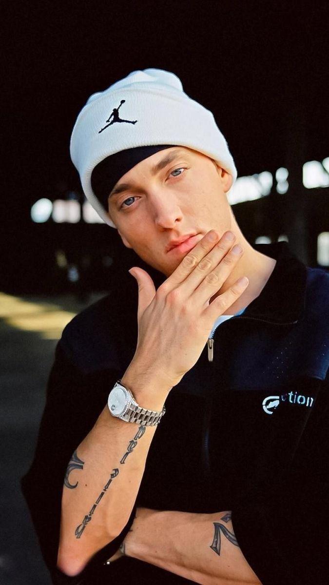 675x1200 Eminem Wallpaper❣️. Eminem, Eminem wallpaper, Eminem rap