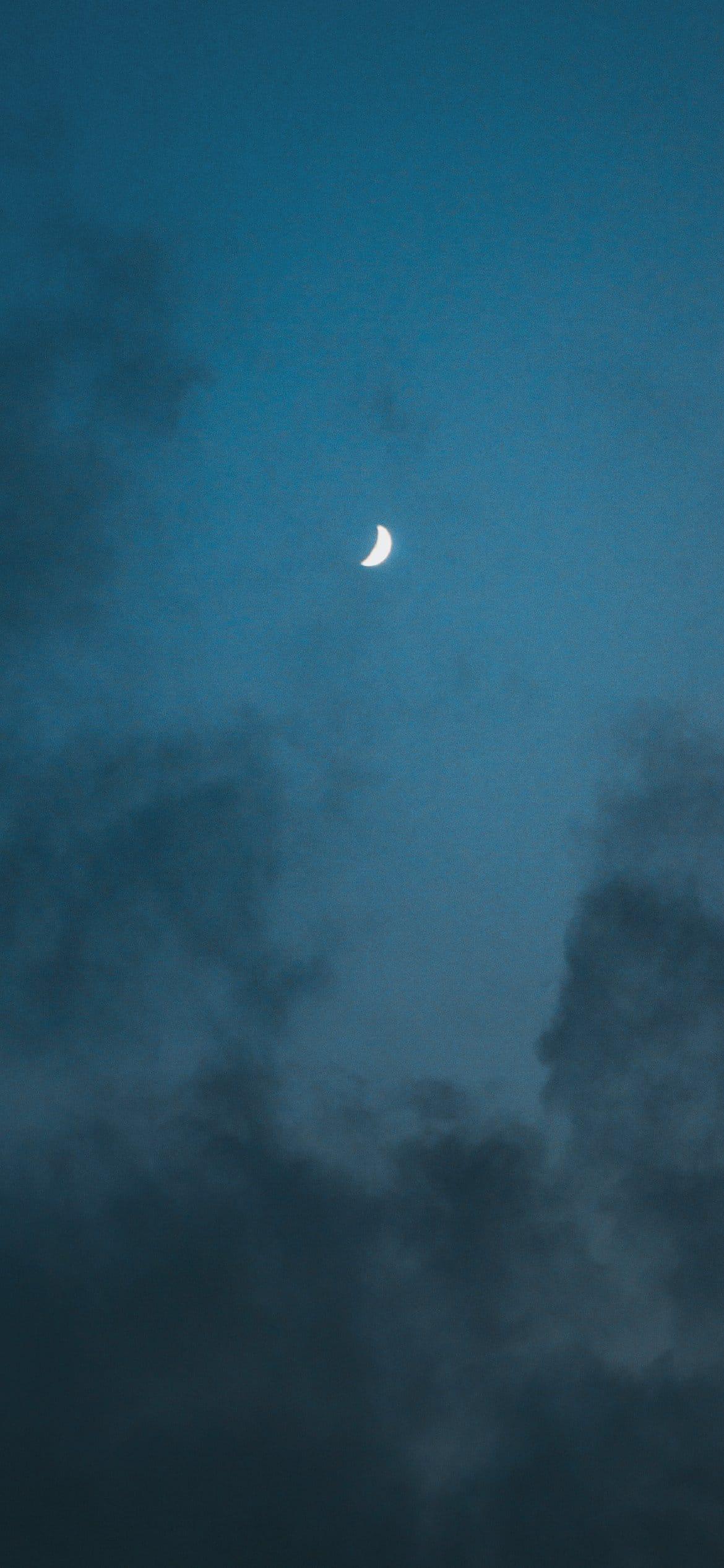 1170x2532 Blue Aesthetic Wallpaper Background That Are Perfect For Your Phone