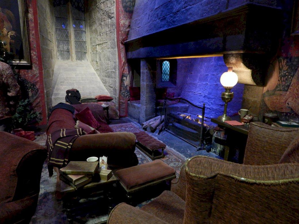 1040x780 Gryffindor Common Room