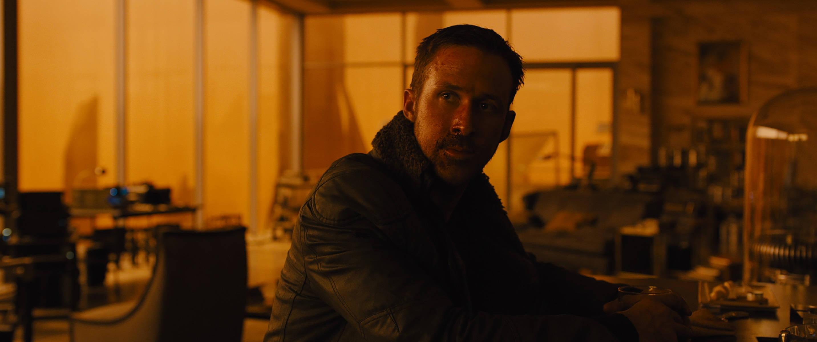 2864x1200 Download Warm Tinted Officer K Blade Runner 2049 4k Wallpaper