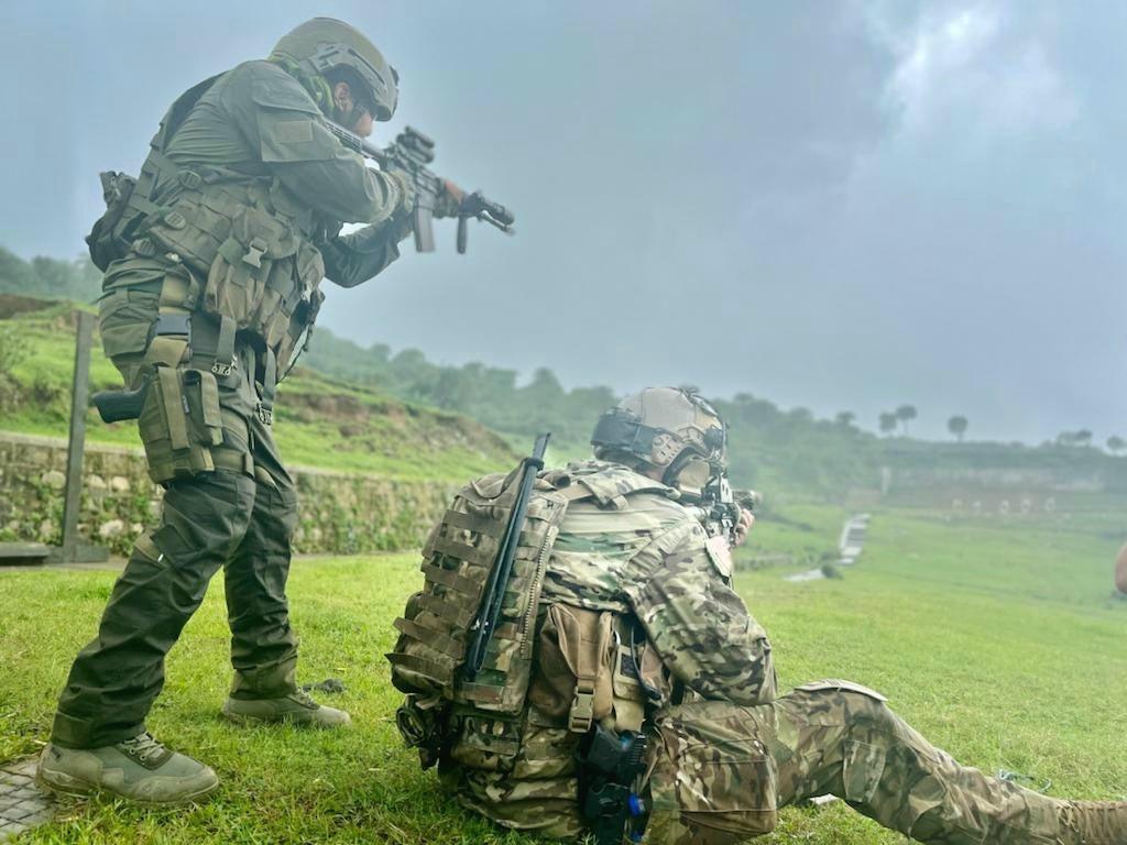 1024x768 Indian Army's Para SF and US Army's 1st Special Forces Group operatives down the range at the Special Forces Training School [1024x768]
