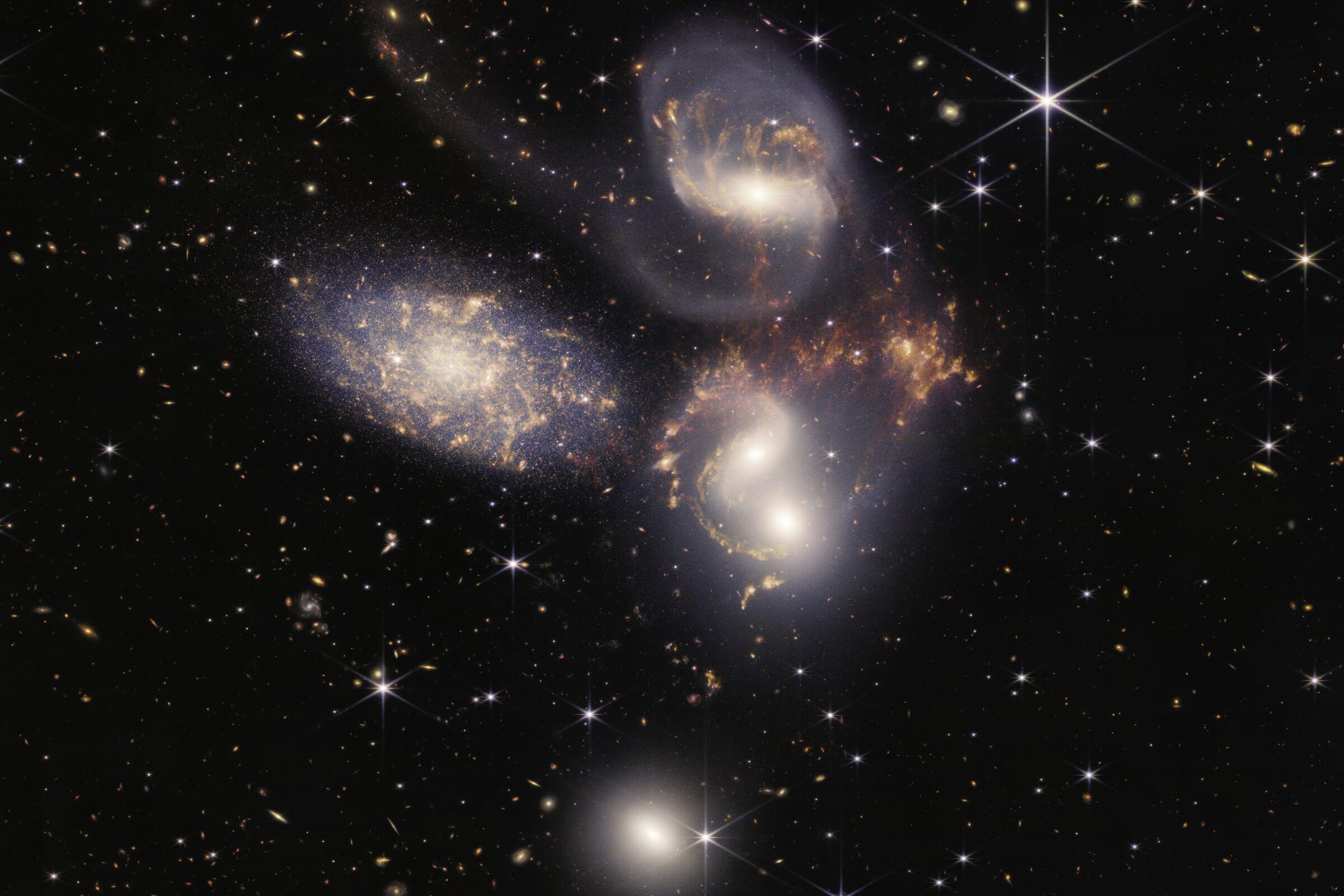 2400x1600 image from the James Webb Space Telescope Angeles Times