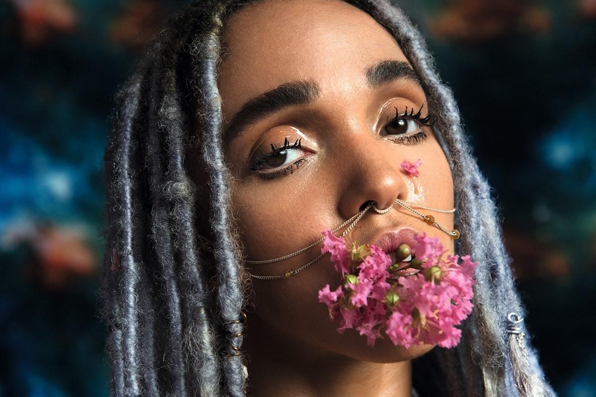 1200x800 FKA Twigs