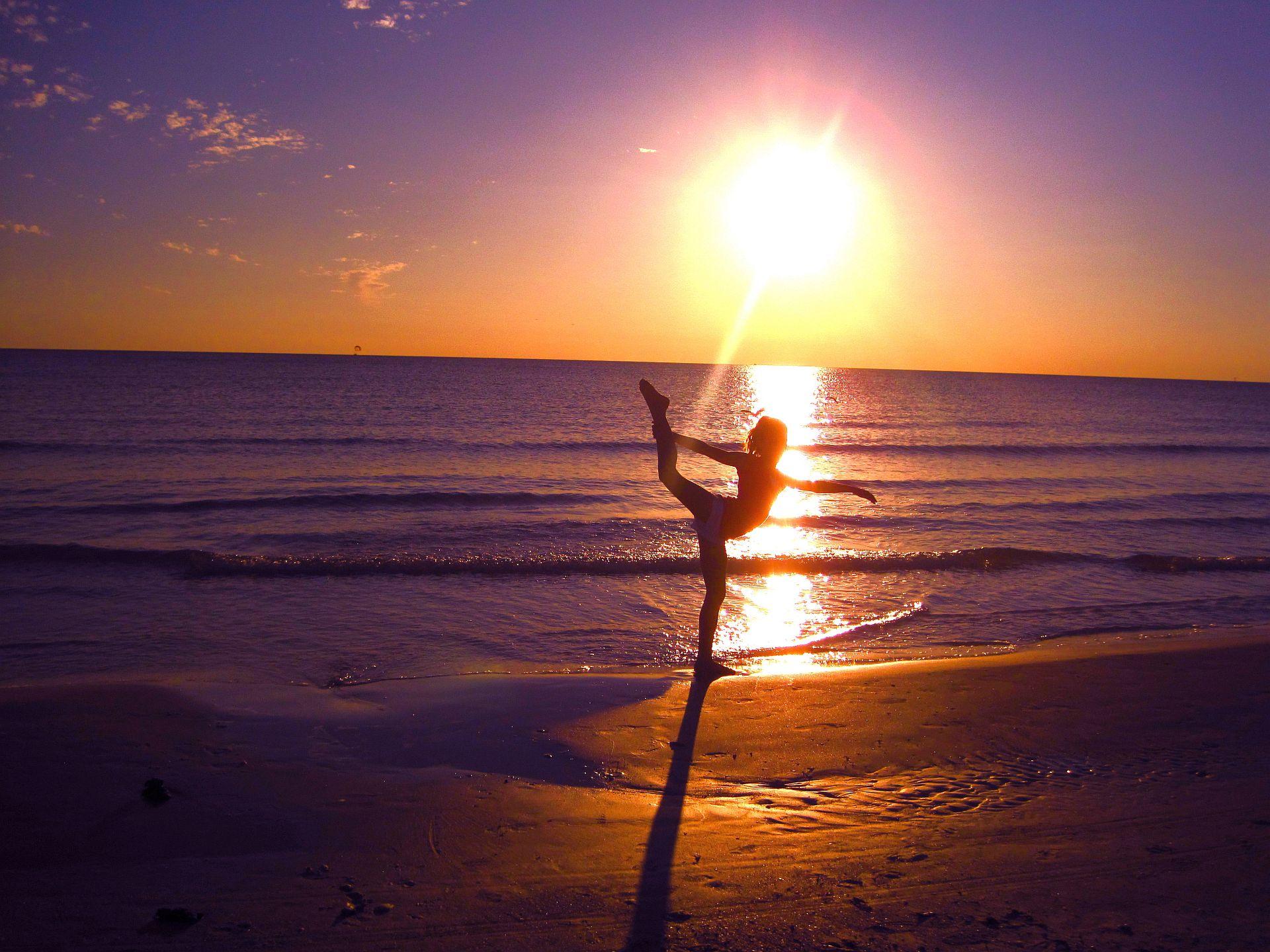 1920x1440 Beach Sunset Background