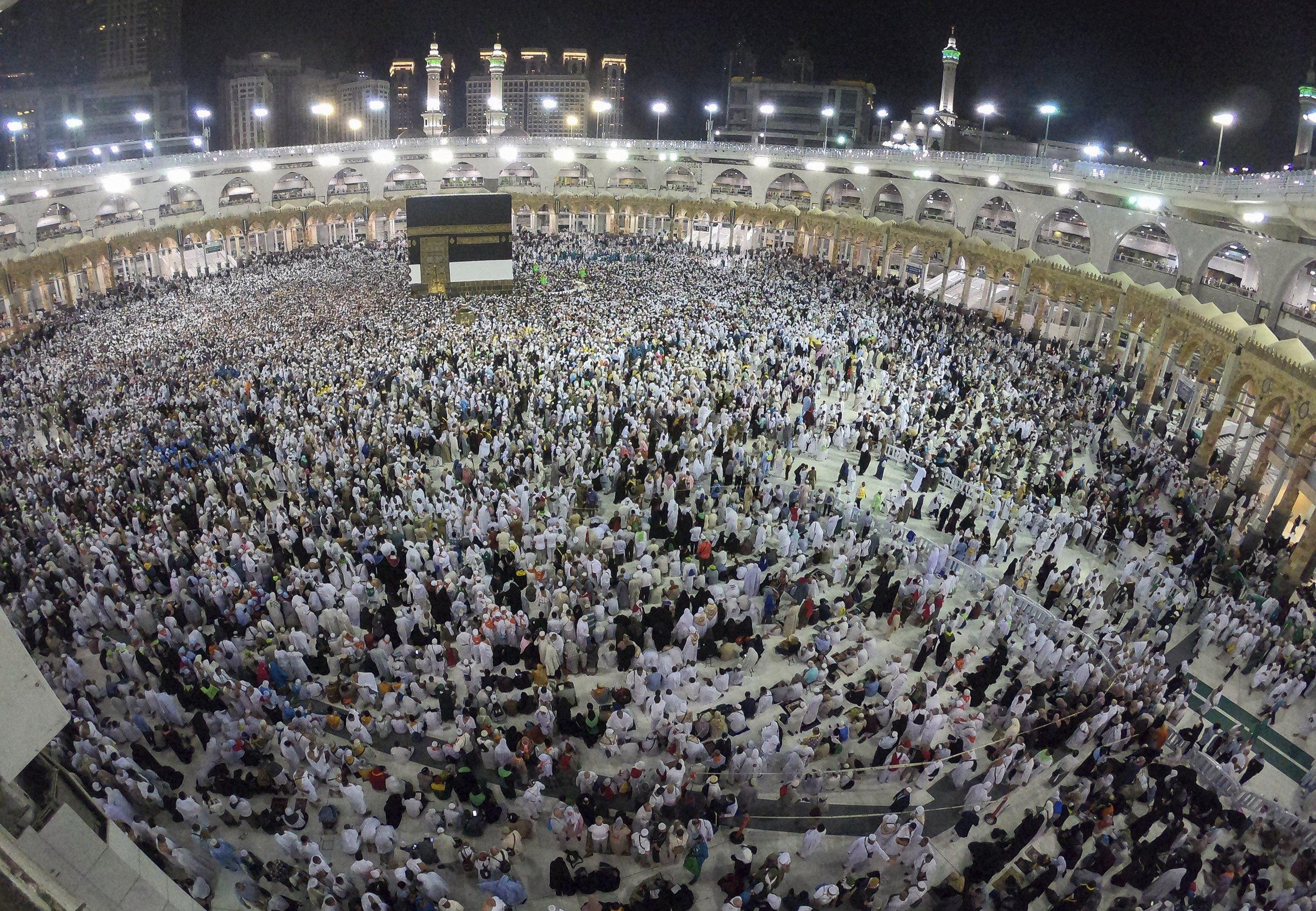2835x1963 Incredible pics show Muslims gathering in Mecca where TWO MILLION worshippers will descend for the annual Hajj pilgrimage
