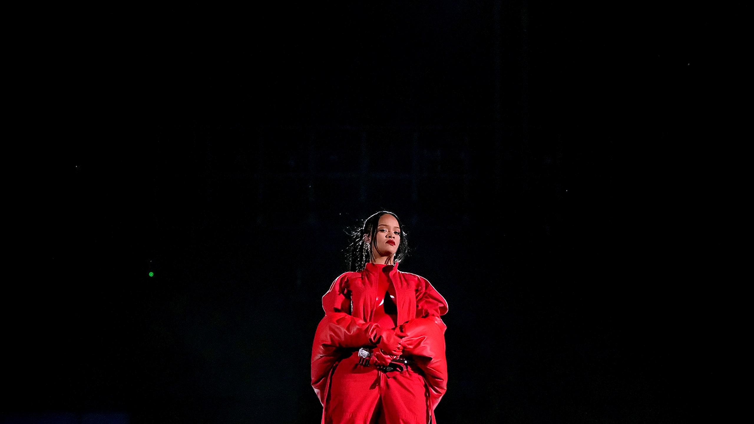 2560x1440 On Rihanna, Her Super Bowl Halftime Performance, and a Mogul's Reality