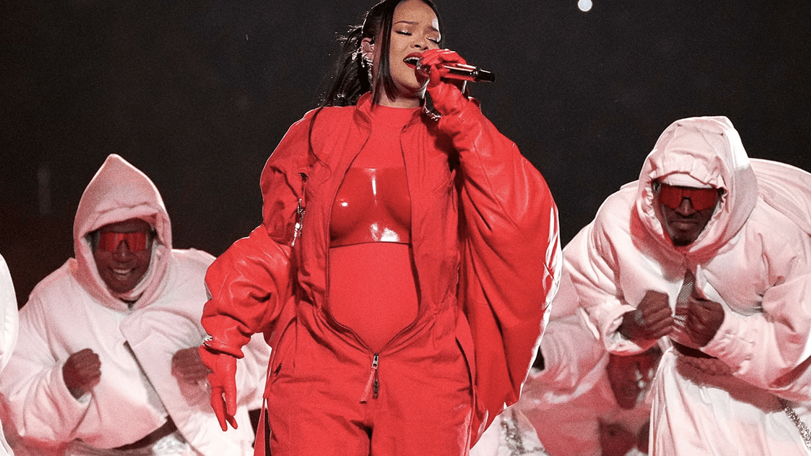 1600x900 Rihanna reveals pregnancy during Super Bowl halftime performance