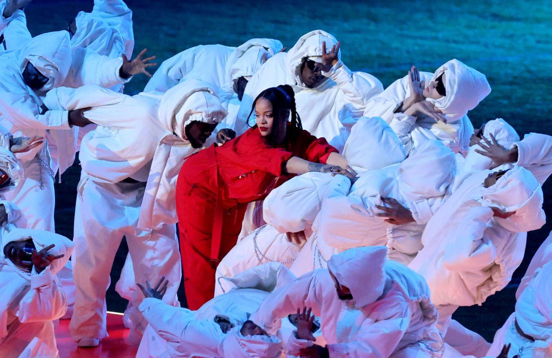 1100x715 Rihanna Assure Le Show Avec Ses Plus Grands Succès à La Mi Temps Du Super Bowl