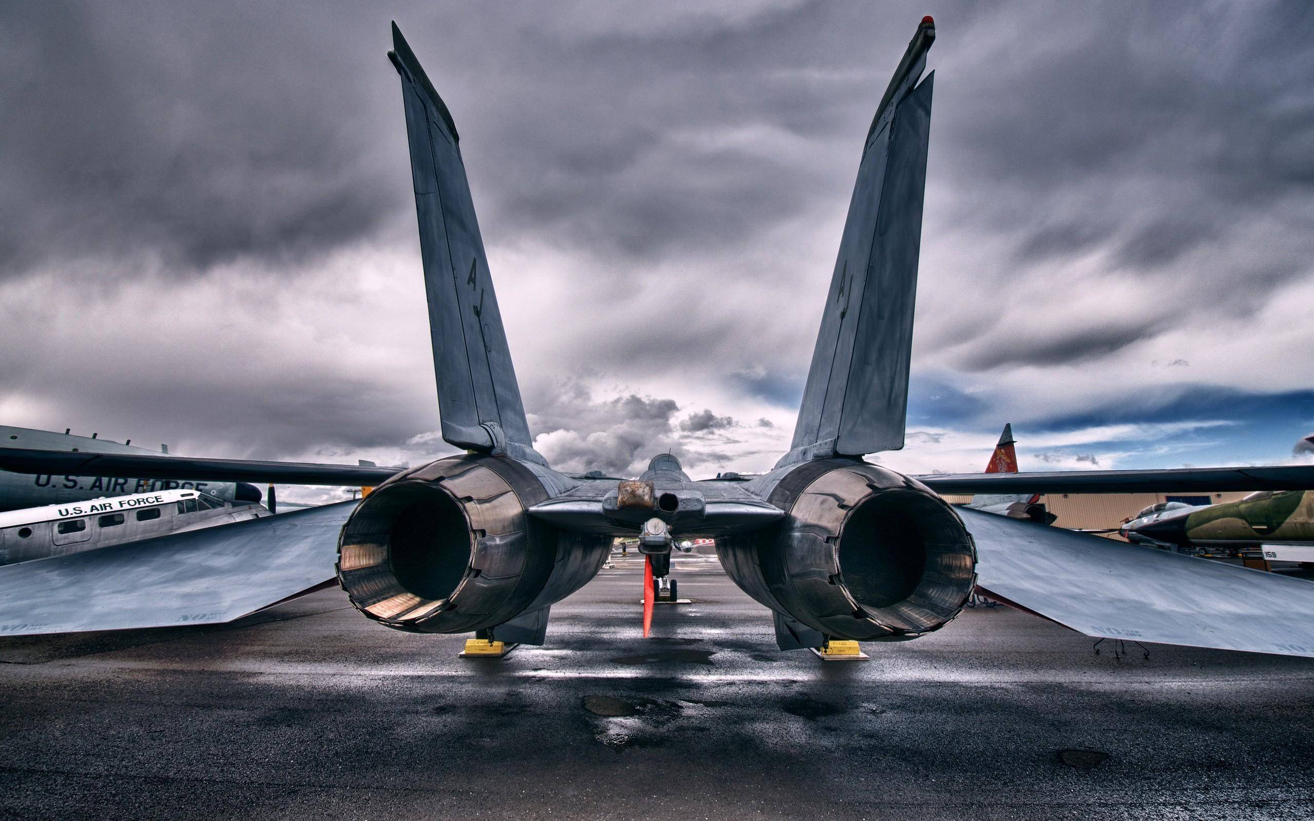 2560x1600 Jet Airplane Wallpaper