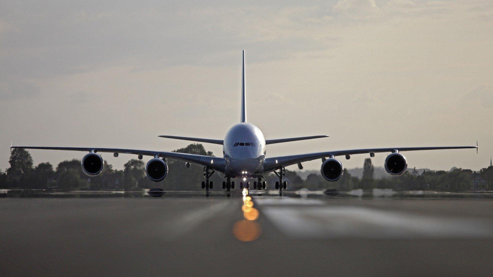 1600x900 aircraft, Runway, Airbus, A380 Aviation, Runway, Lighting Wallpaper HD / Desktop and Mobile Background