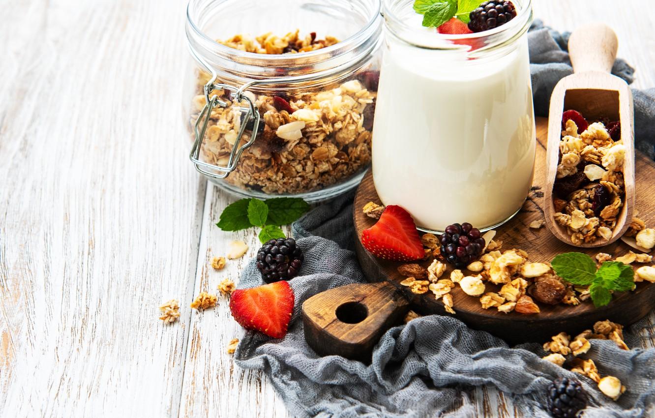 1332x850 Wallpaper berries, Breakfast, yogurt, granola, Olena Rudo image for desktop, section еда