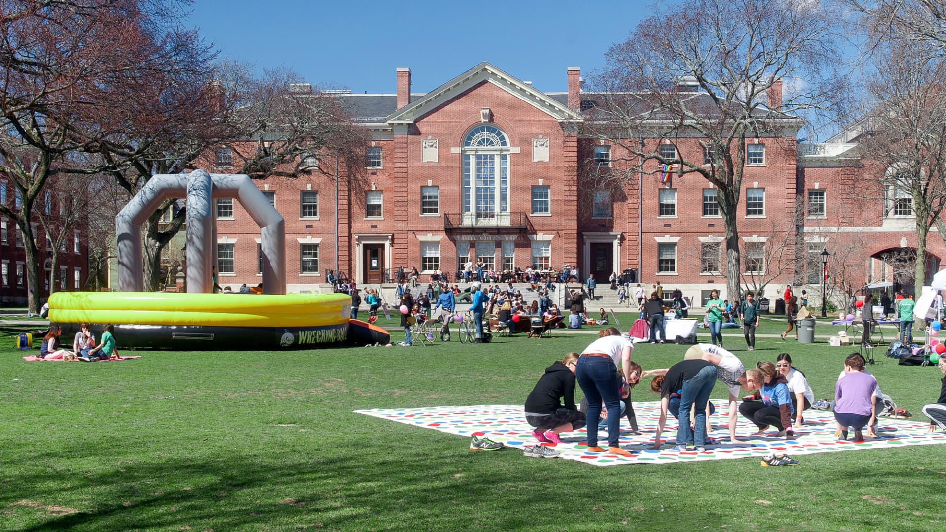 1920x1080 Brown University raising $120 million to eliminate all student loans