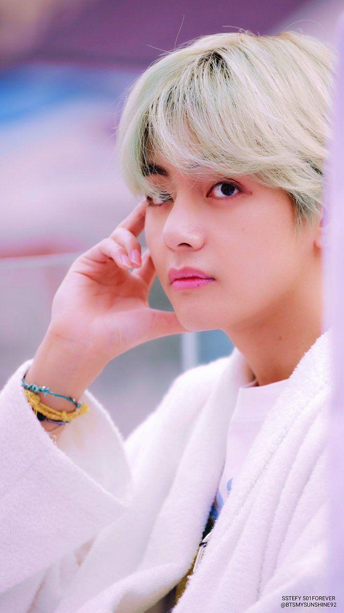 674x1199 Kim Tae Hyun Phone Wallpaper