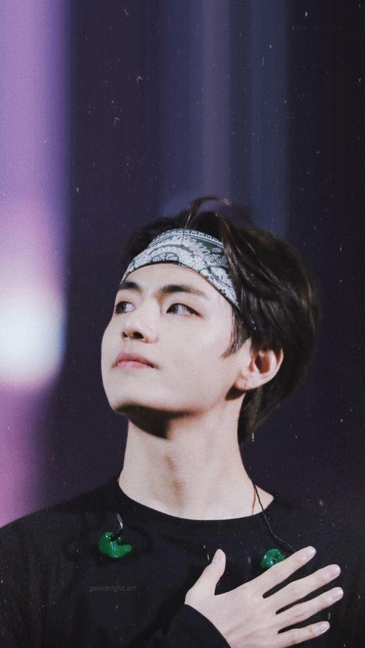 736x1308 V lockscreen. Kim taehyung wallpaper, Bts v birthday, Bts aesthetic picture