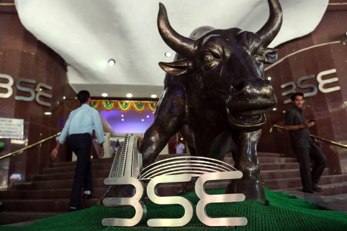 1200x800 Stock Market Closed: Market Closes in Red Mark on Last Day of Trading Week