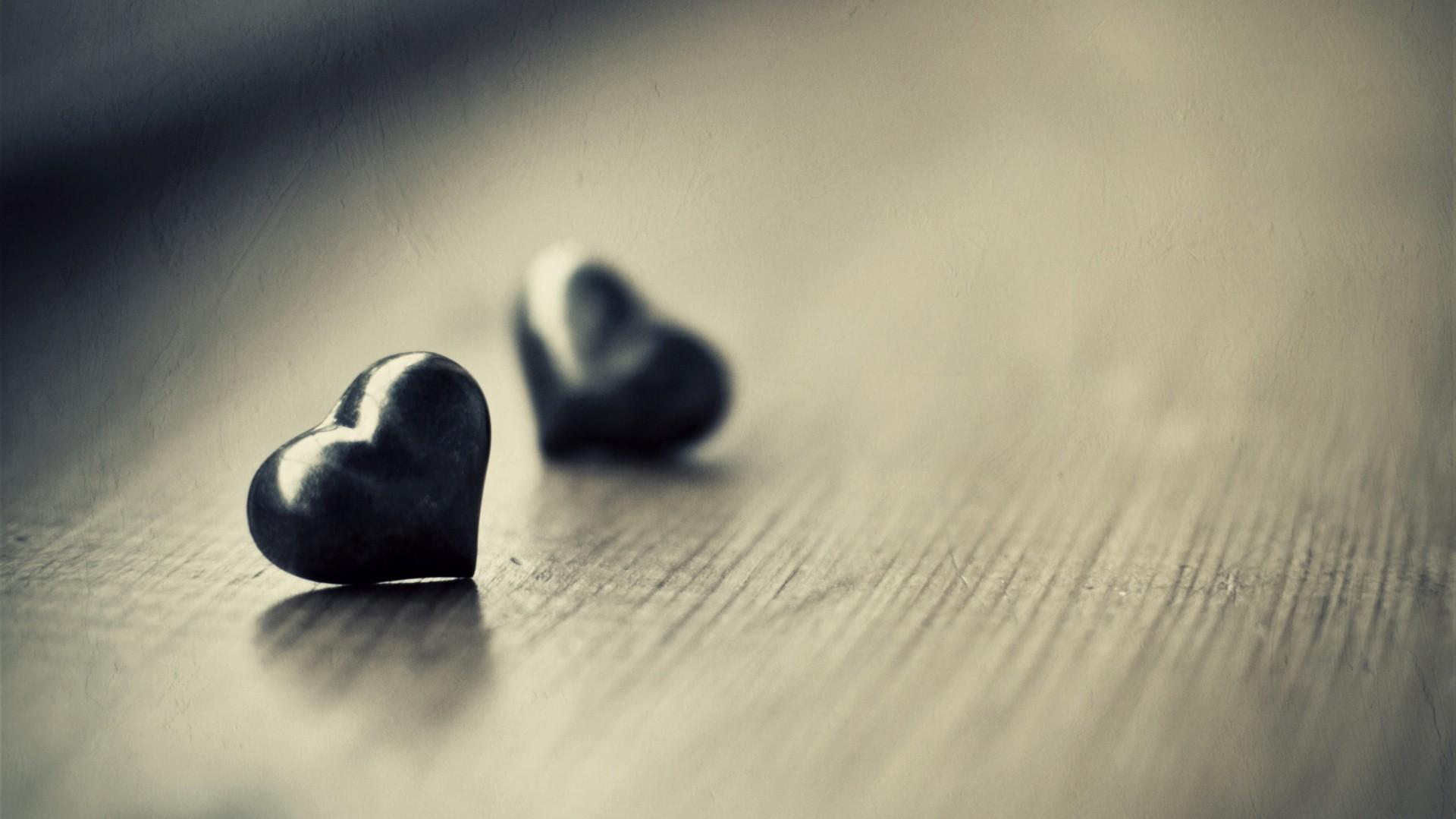 1920x1079 Black And White Heart Wallpaper