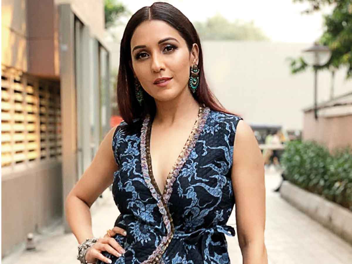 1200x900 Neeti Mohan turns piano teacher for Sania's son, Izhaan. Events Movie News of India